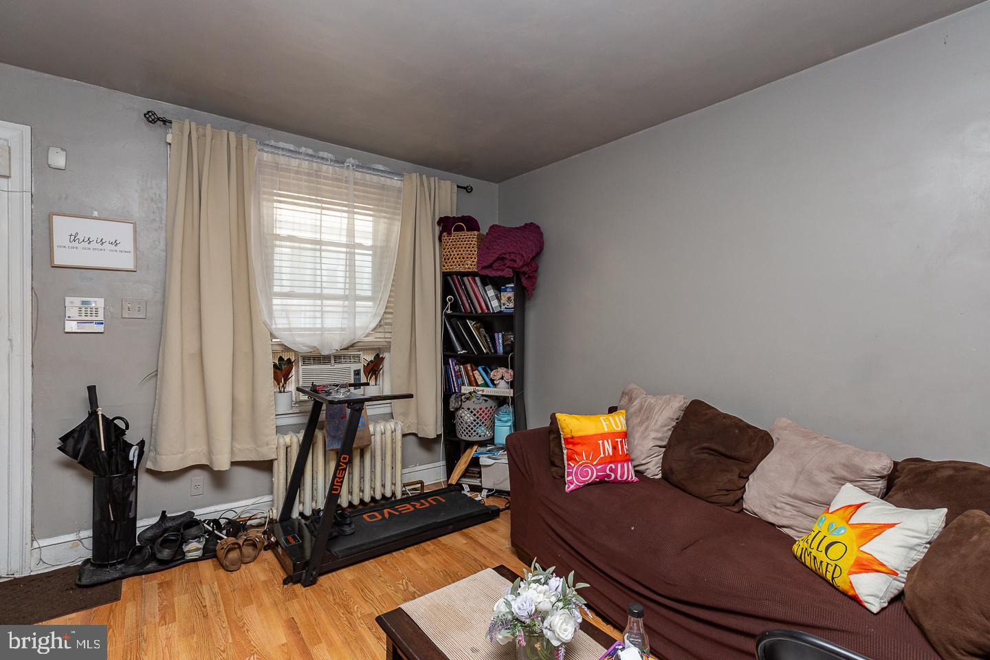 WEST OAK LANE - Residential