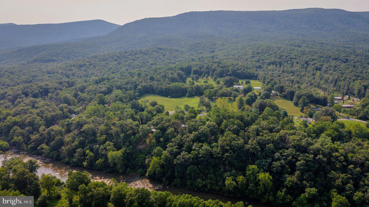CAVE SPRINGS CAMP - Residential