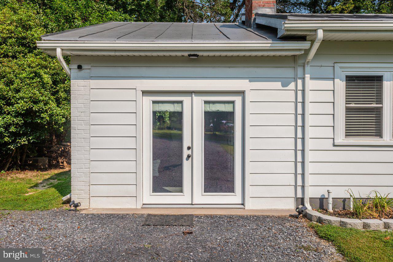 CAVE SPRINGS CAMP - Residential