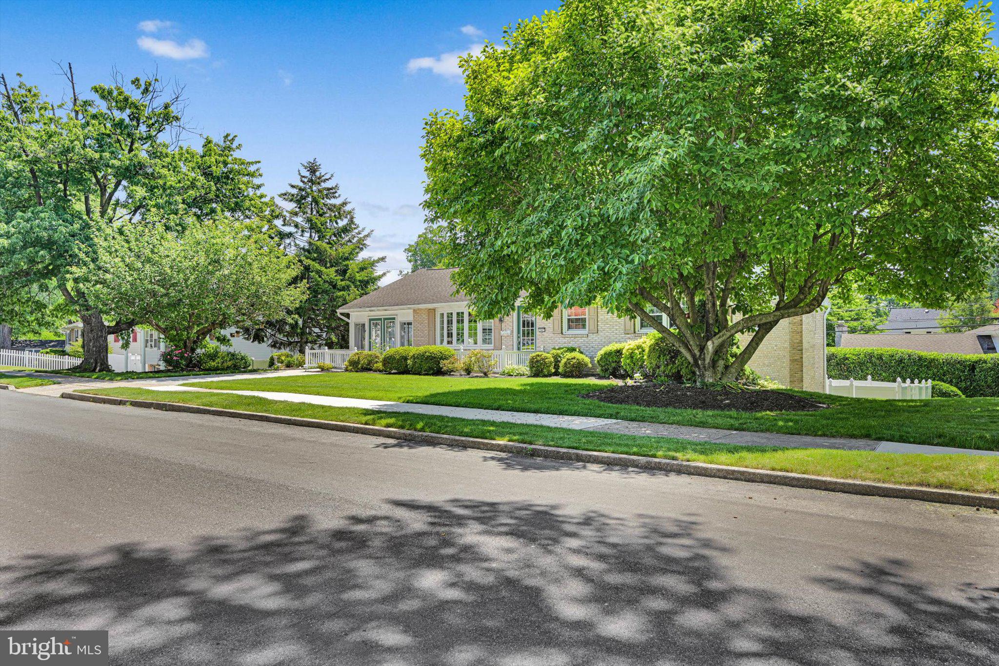 BEVERLY PARK - Residential