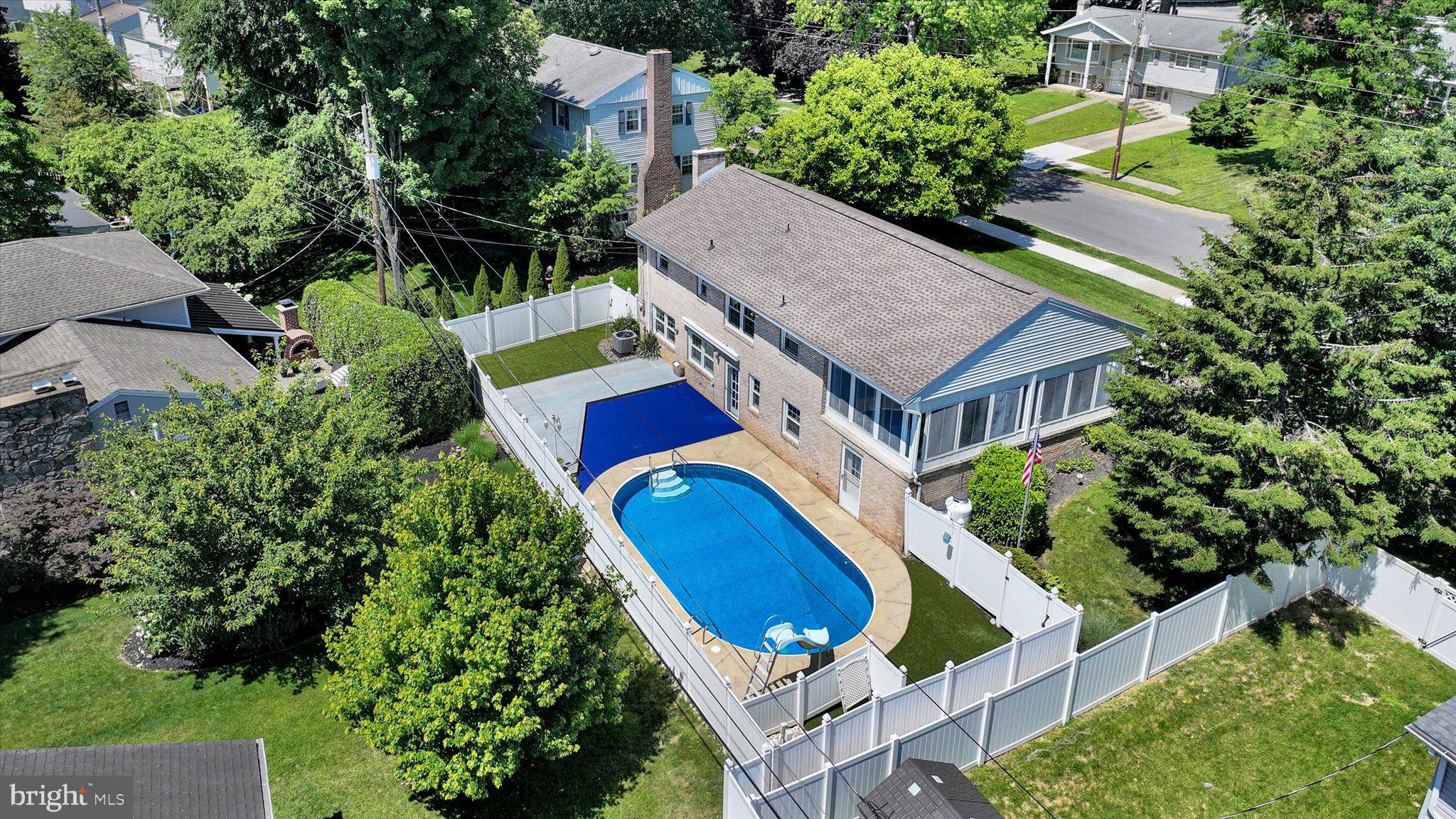 BEVERLY PARK - Residential