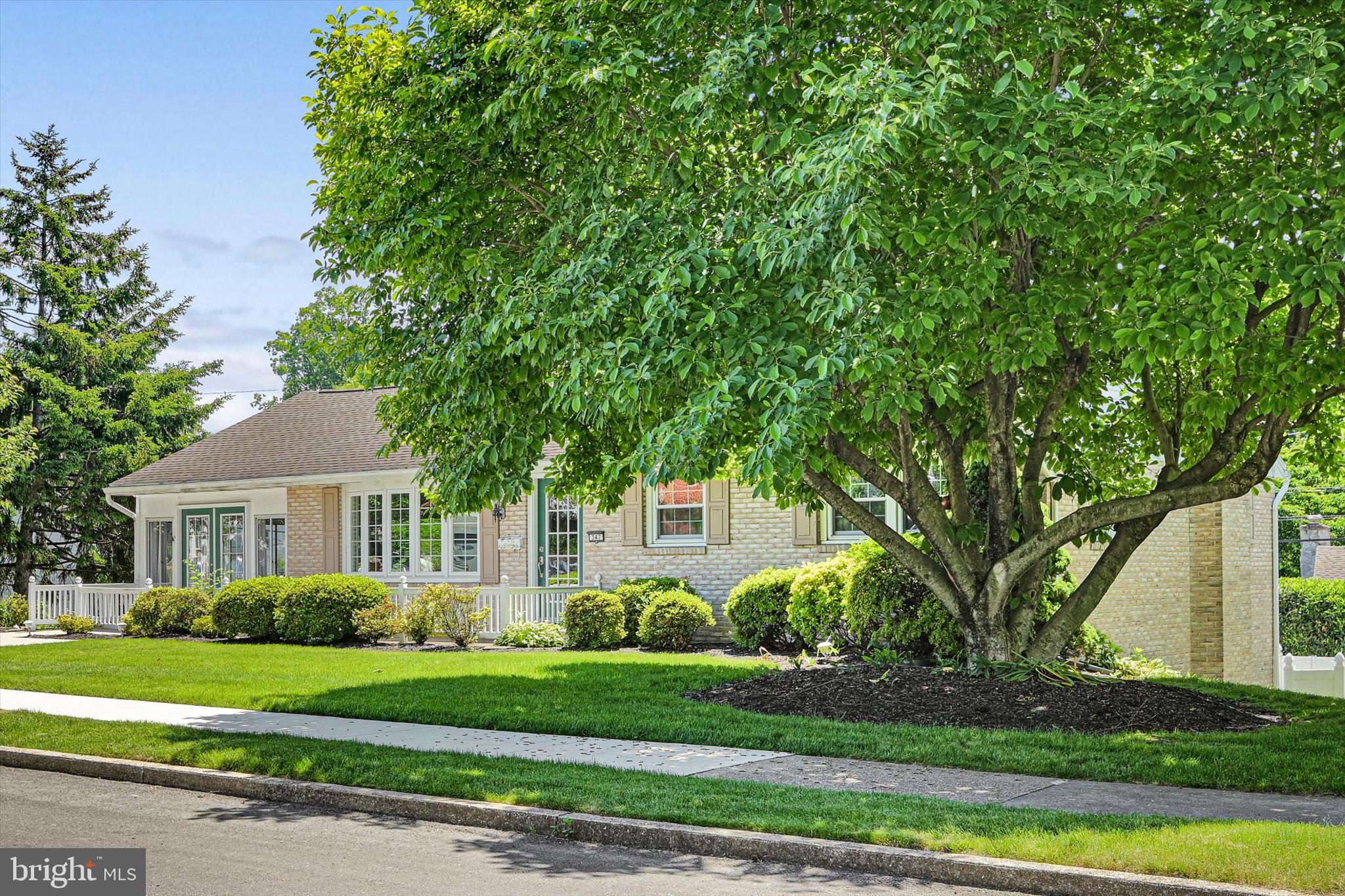 BEVERLY PARK - Residential
