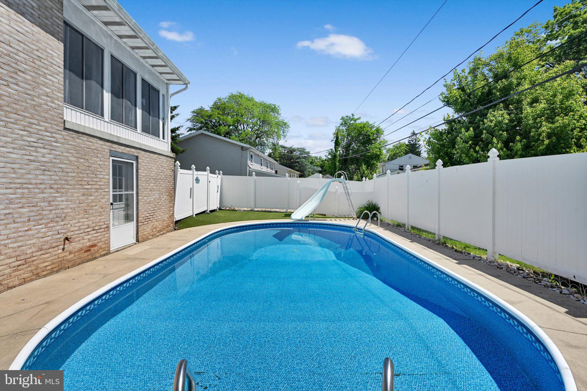 BEVERLY PARK - Residential