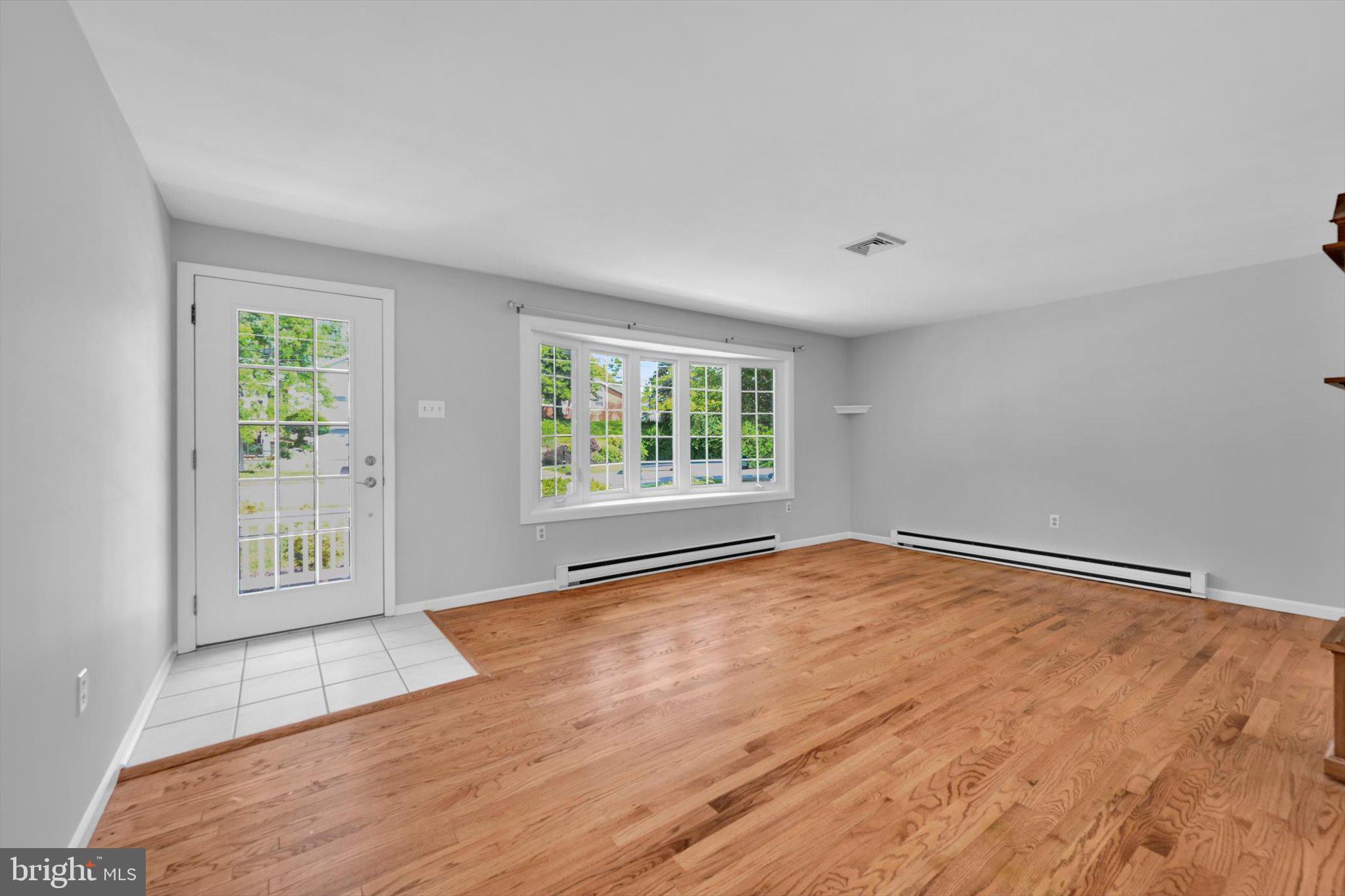 BEVERLY PARK - Residential