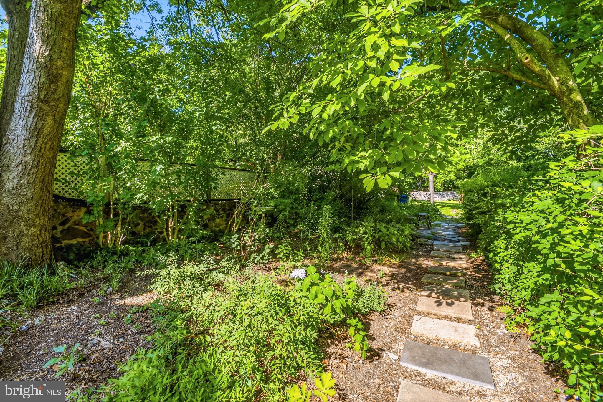 HAMPDEN HISTORIC DISTRICT - Residential