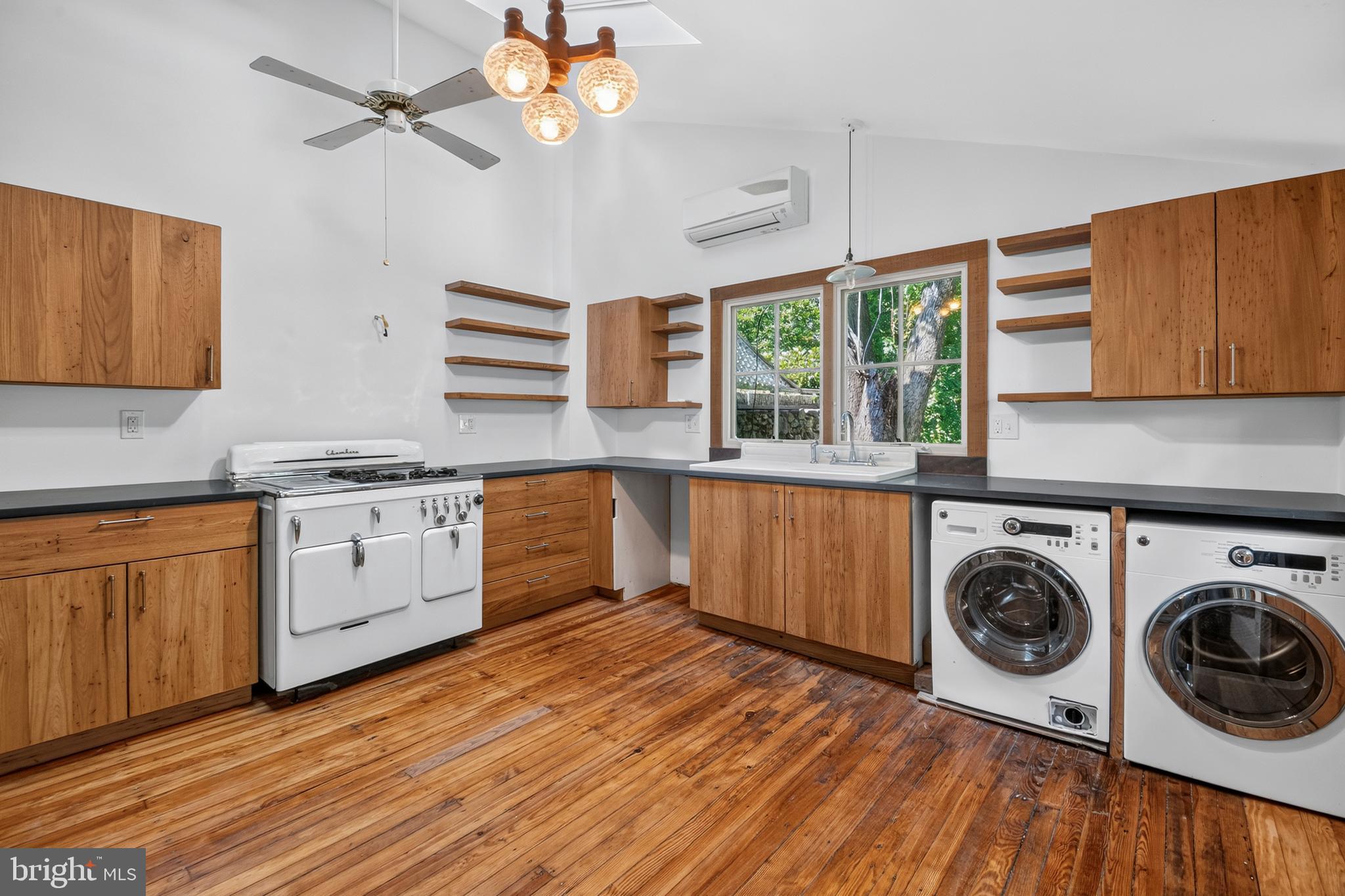 HAMPDEN HISTORIC DISTRICT - Residential