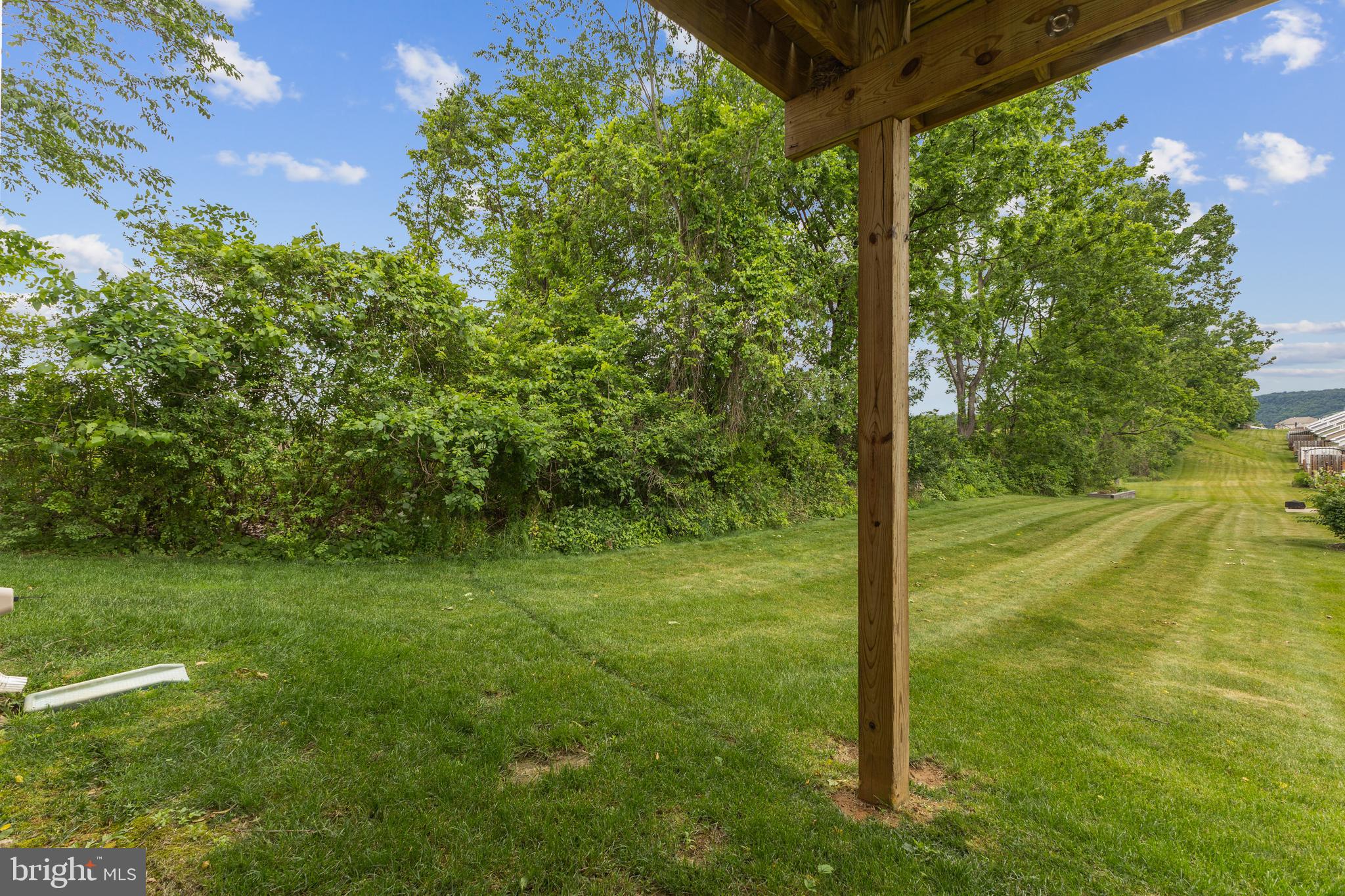 THE MEWS AT BURNHAM FARMS - Residential