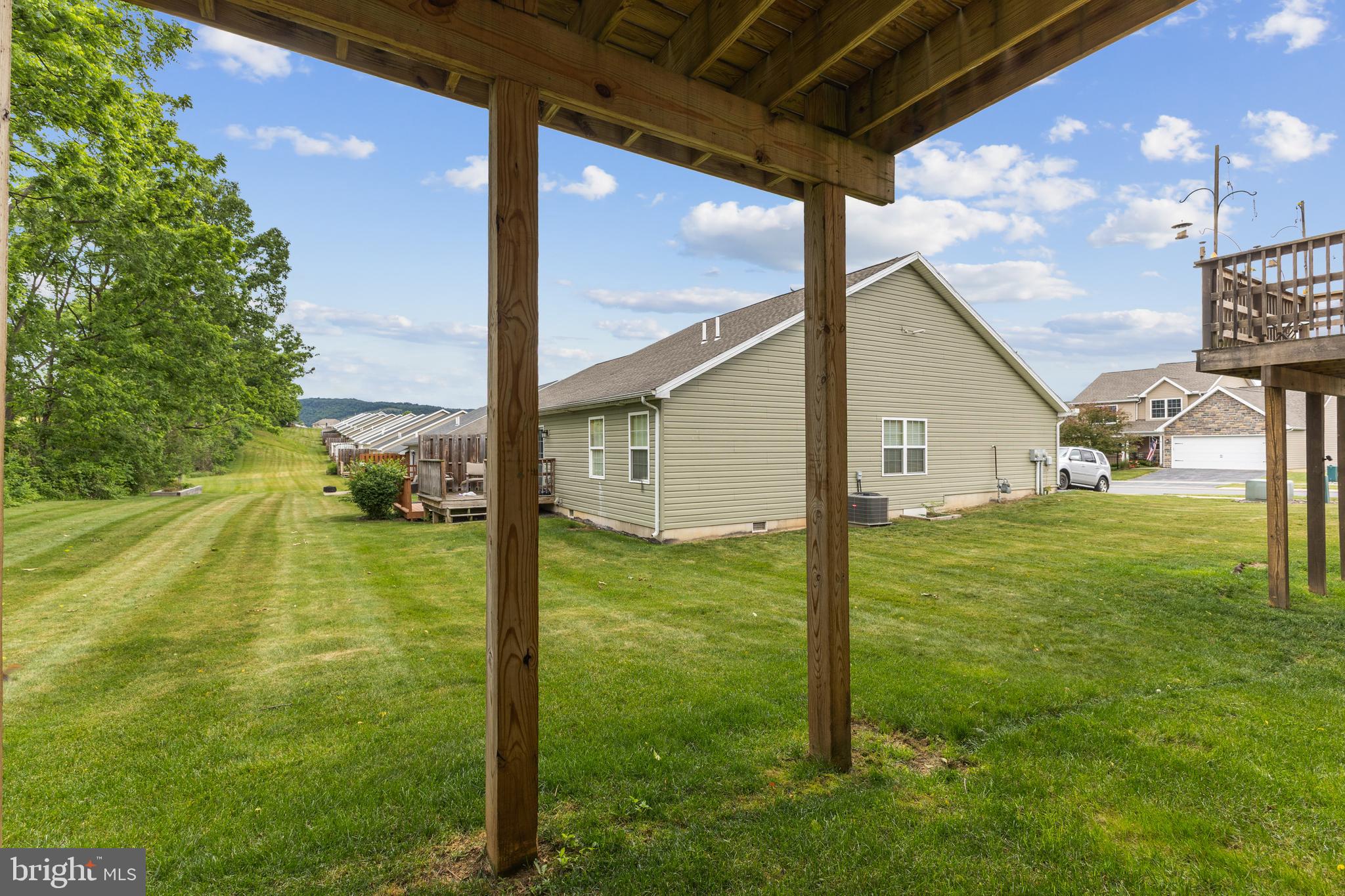 THE MEWS AT BURNHAM FARMS - Residential