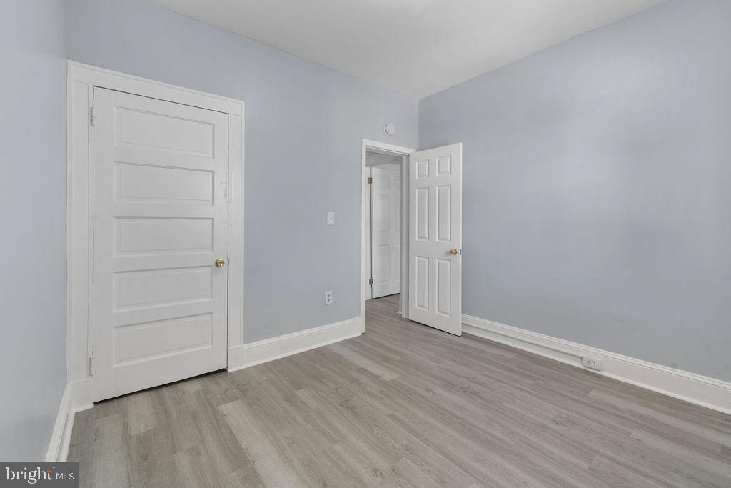 WEST SIDE - Residential