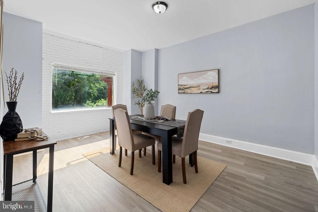 WEST SIDE - Residential