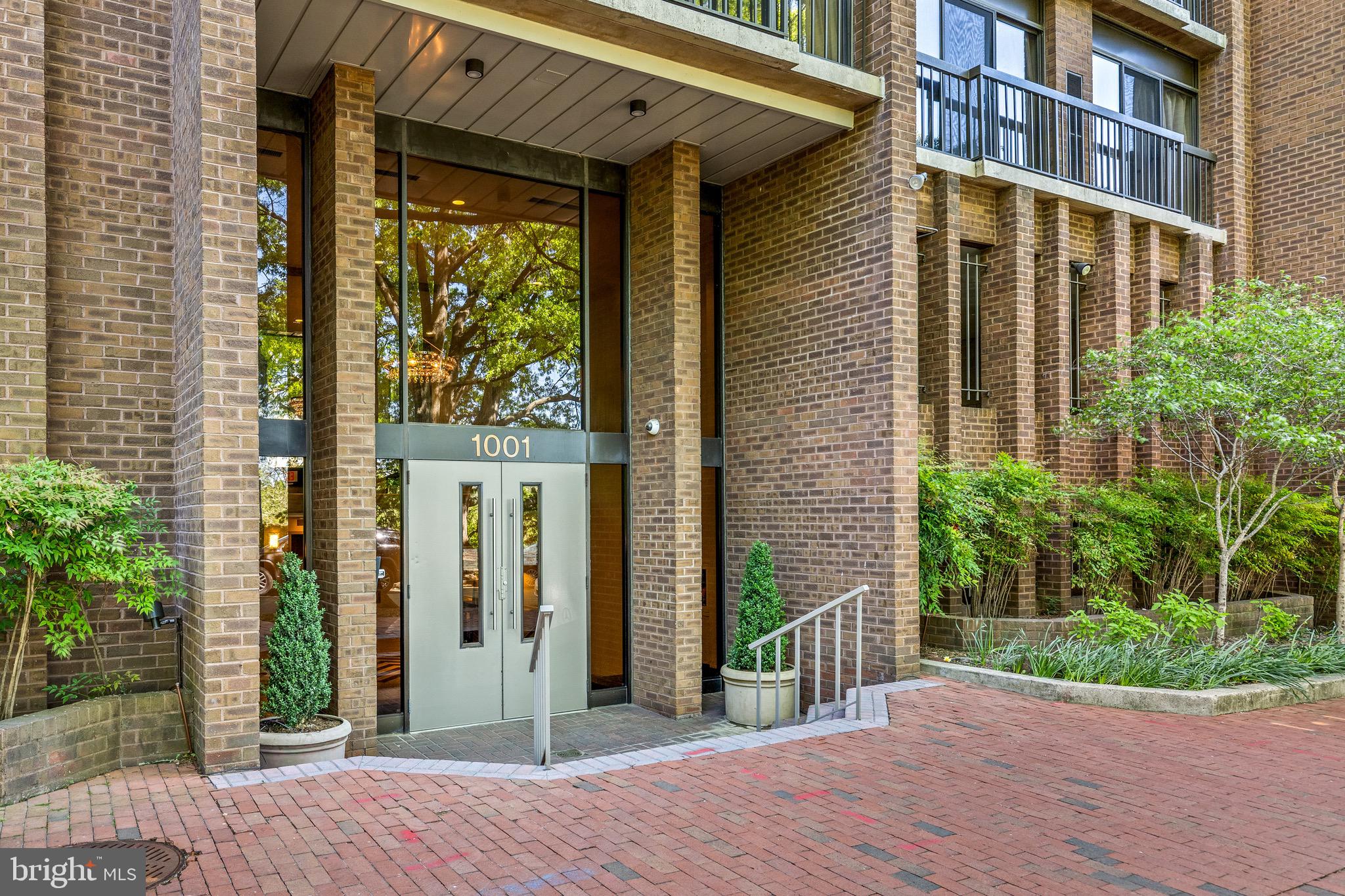 FOGGY BOTTOM - Residential