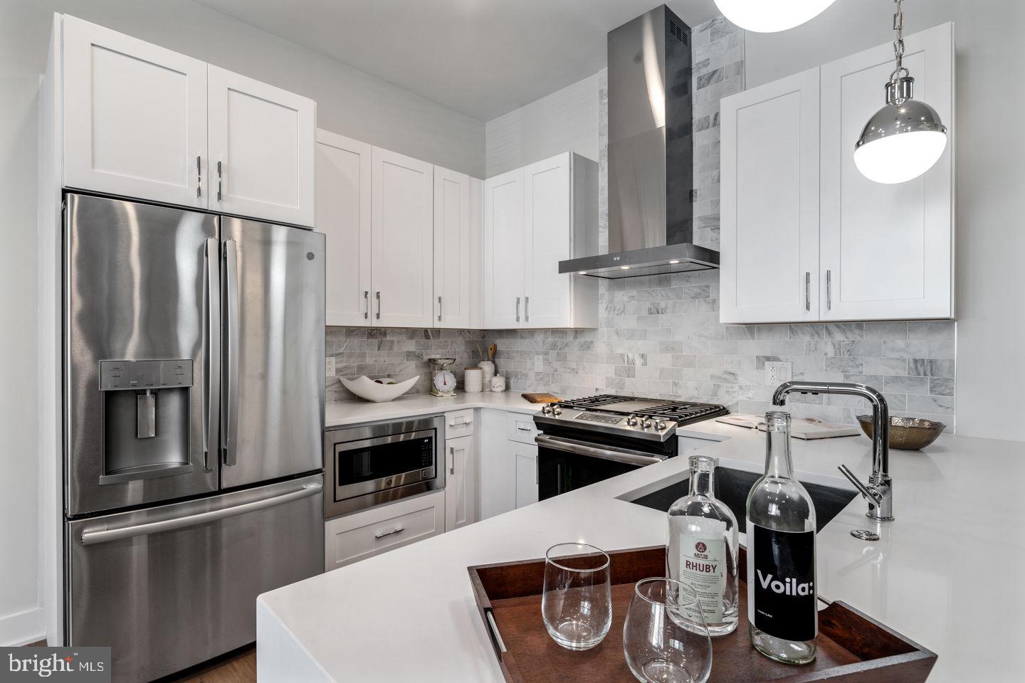 FAIRMOUNT - Residential