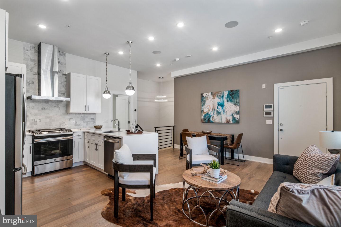 FAIRMOUNT - Residential