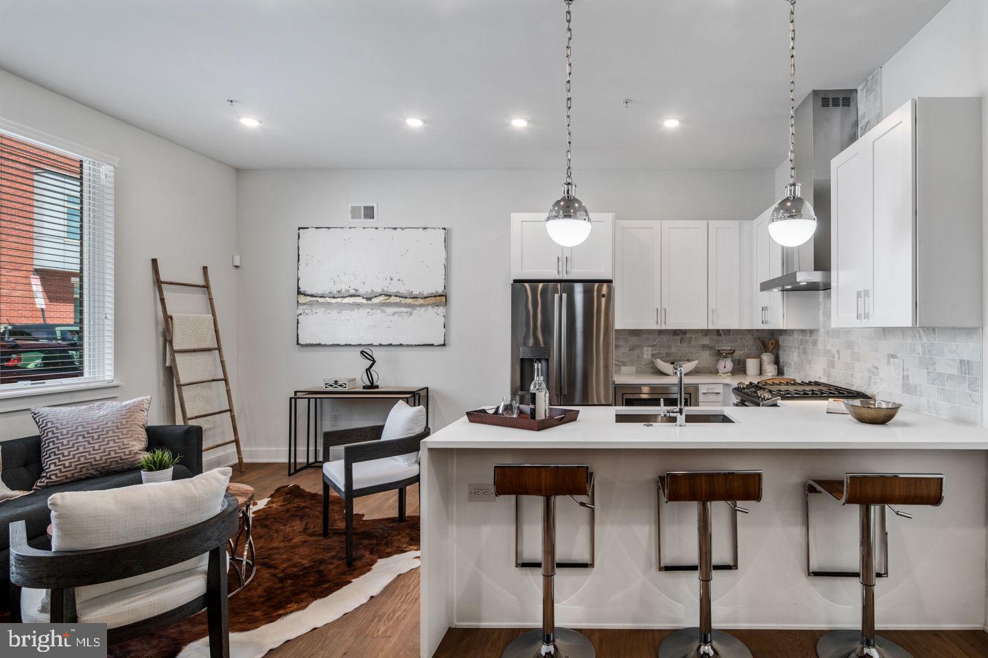 FAIRMOUNT - Residential