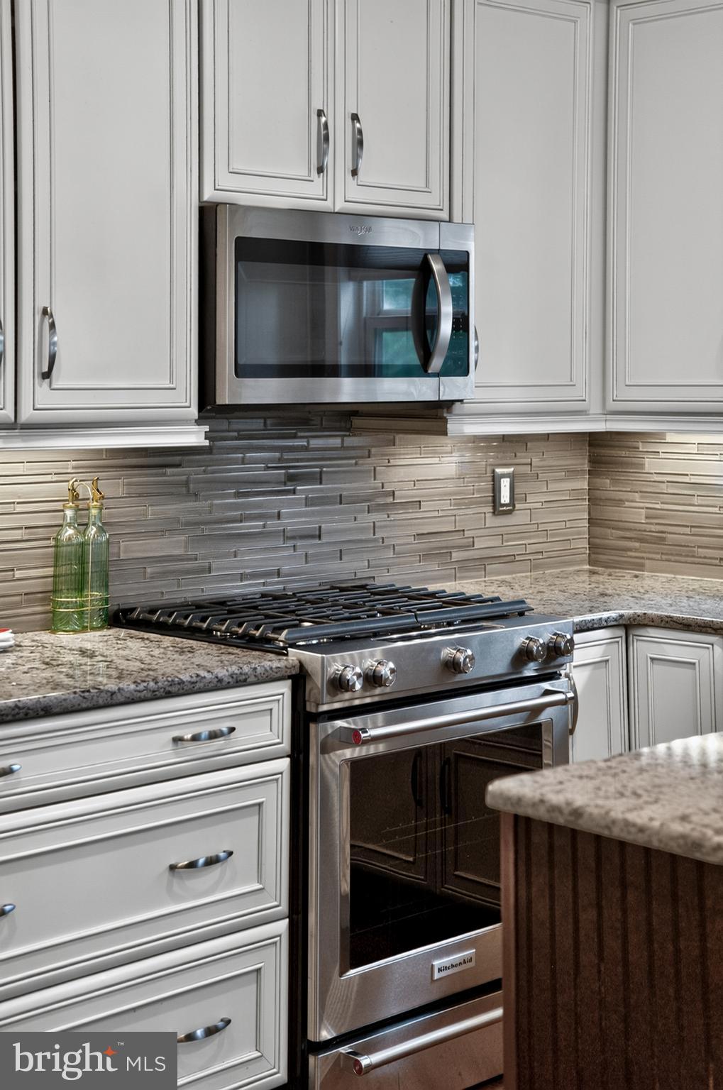 BRYNWOOD HILLS - Residential