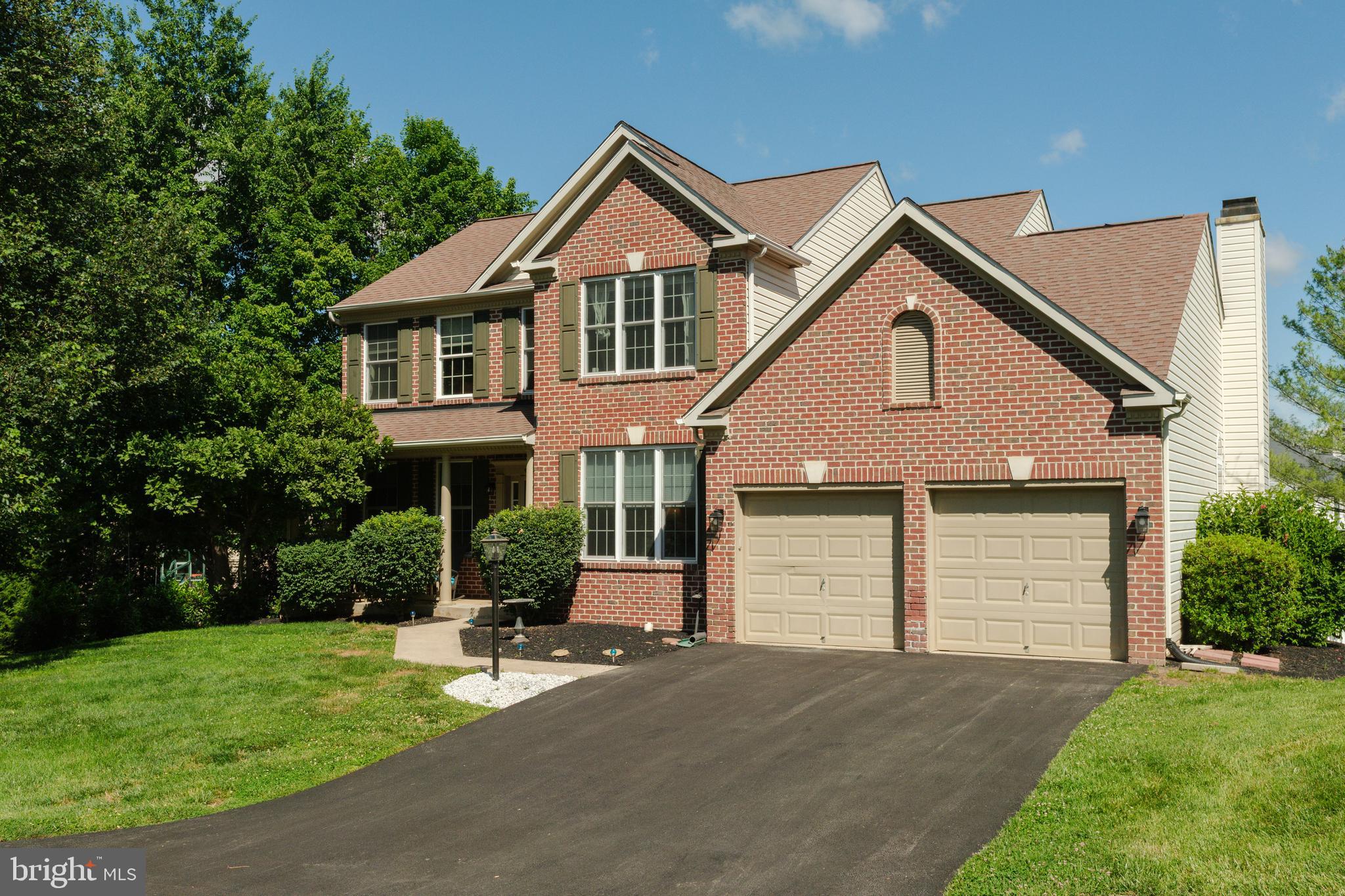 BRYNWOOD HILLS - Residential