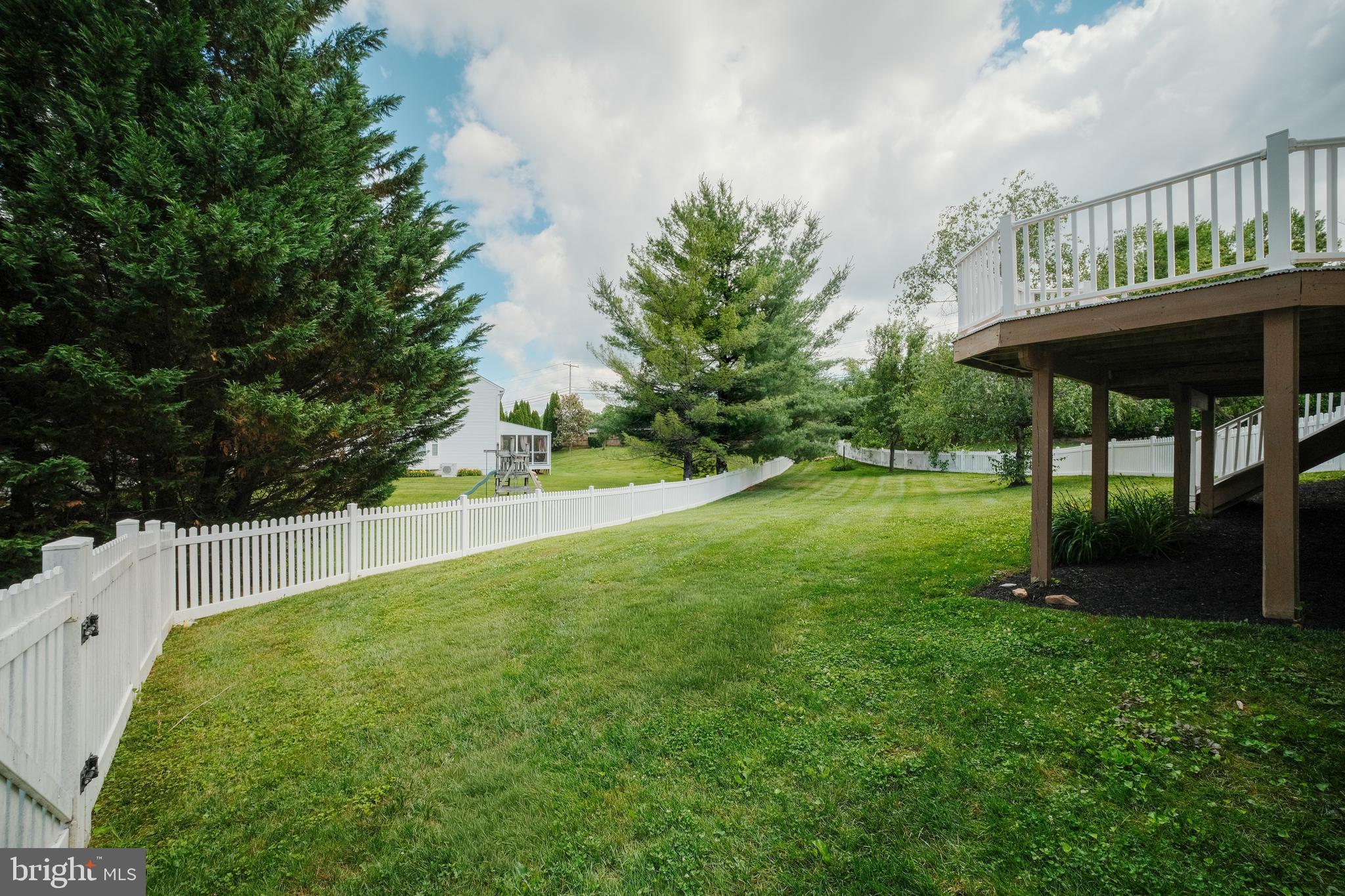 BRYNWOOD HILLS - Residential