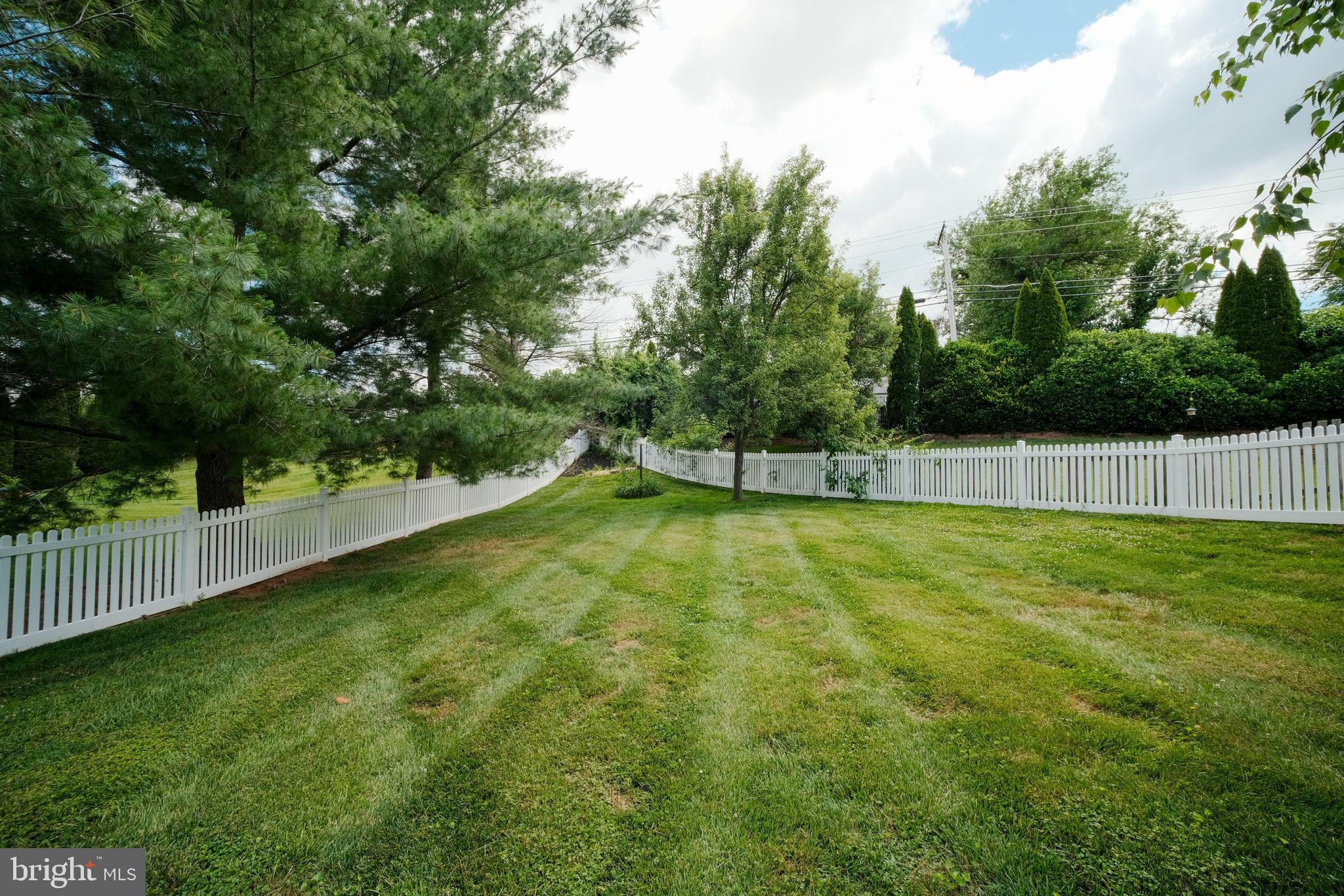 BRYNWOOD HILLS - Residential