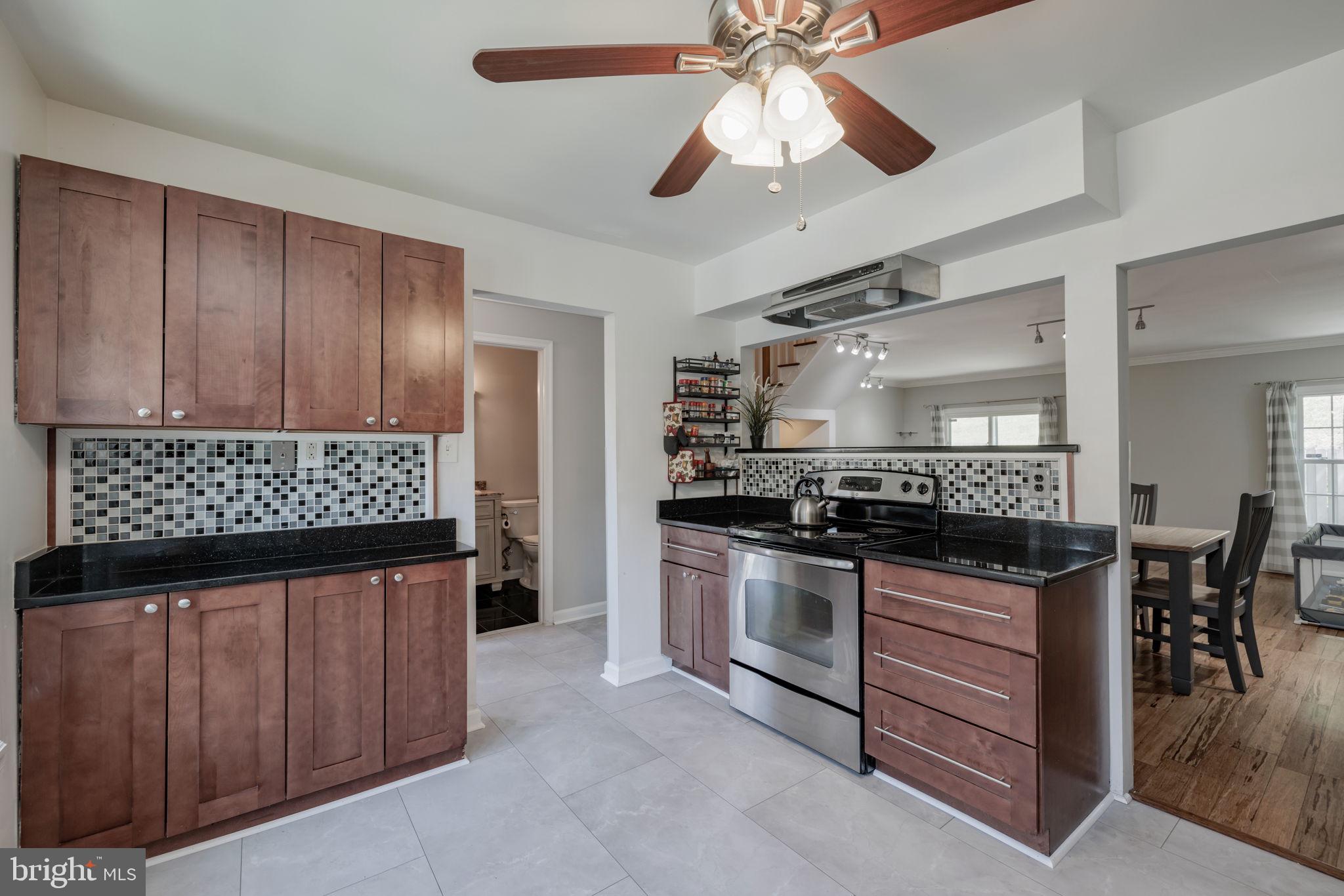BETHELEN WOODS - Residential Lease