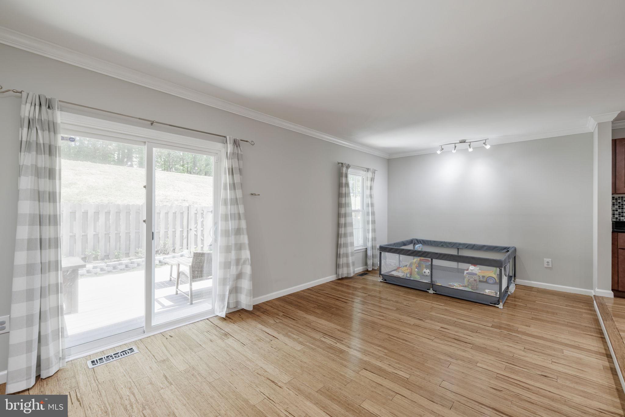 BETHELEN WOODS - Residential Lease