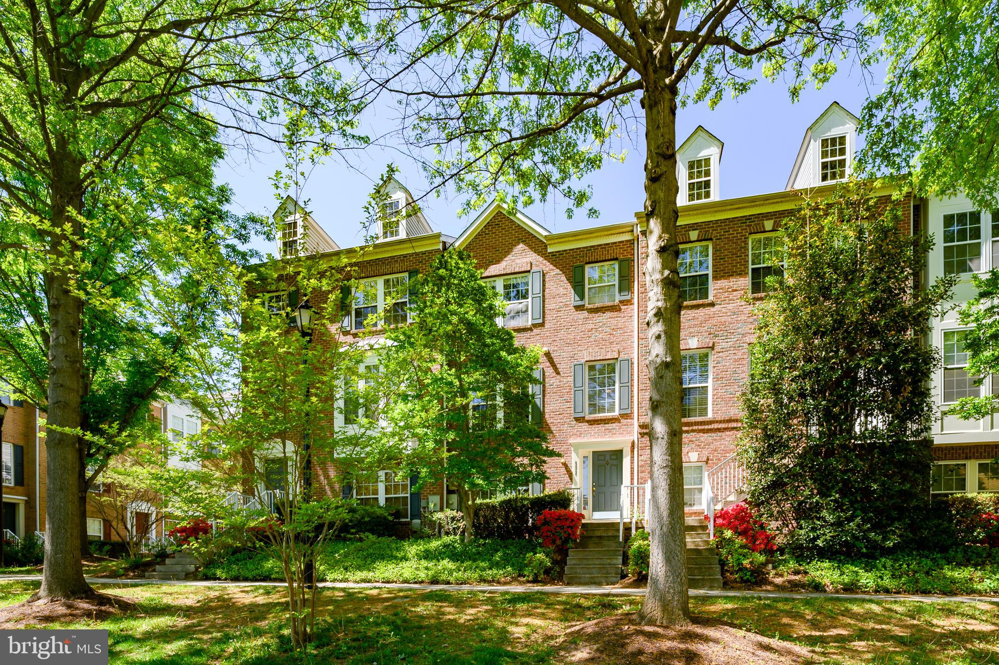 VILLAGE OF RIVER HILL - Residential