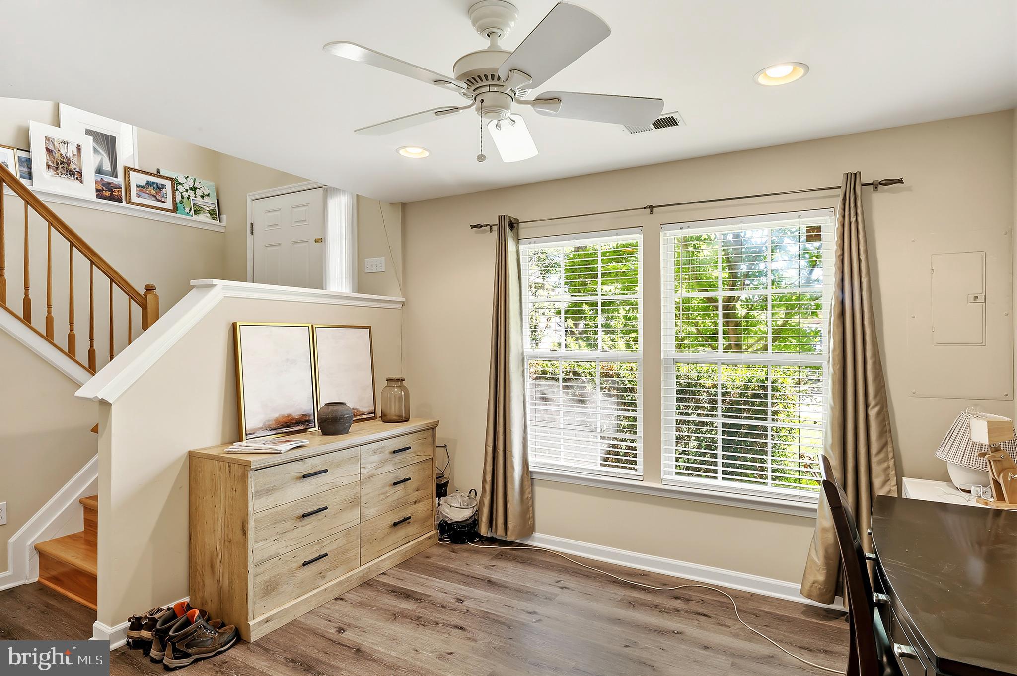 VILLAGE OF RIVER HILL - Residential