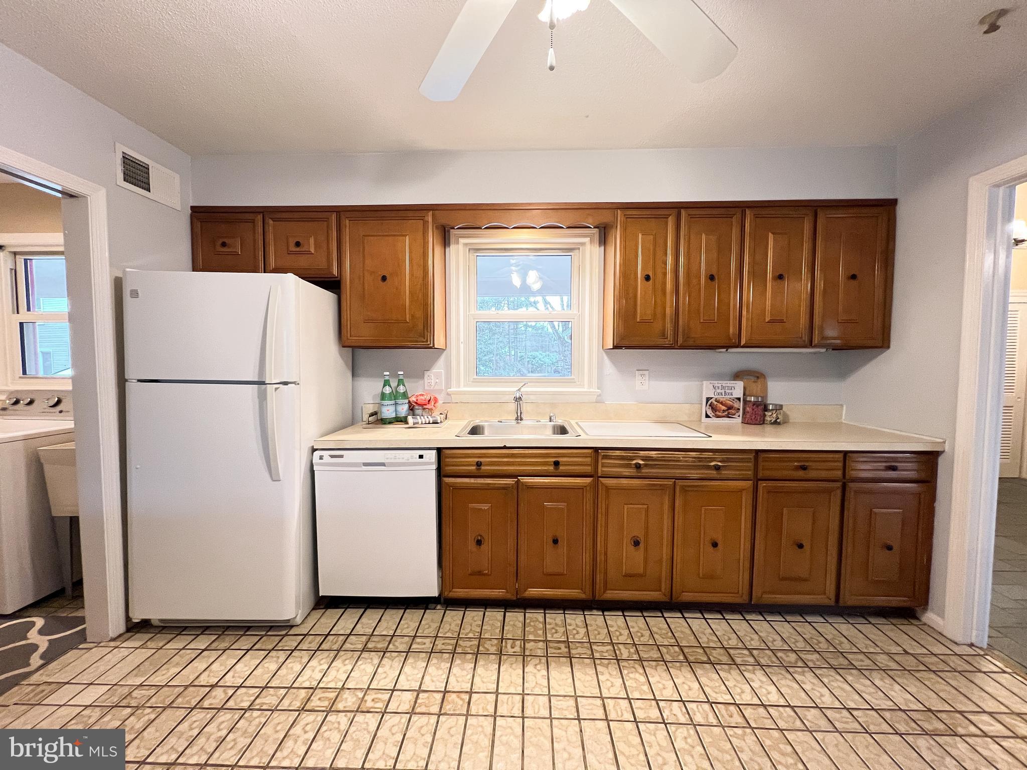 LAYHILL VILLAGE - Residential