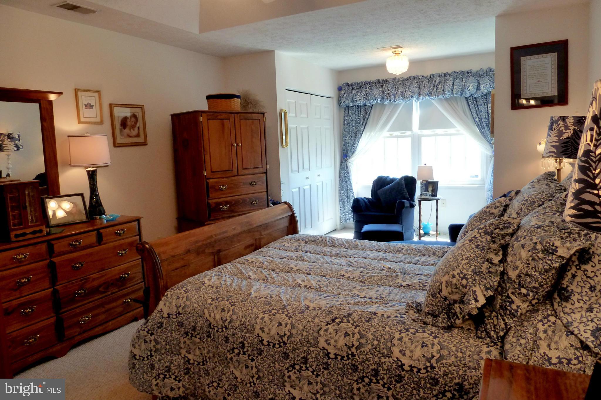 SHADYSIDE - Residential