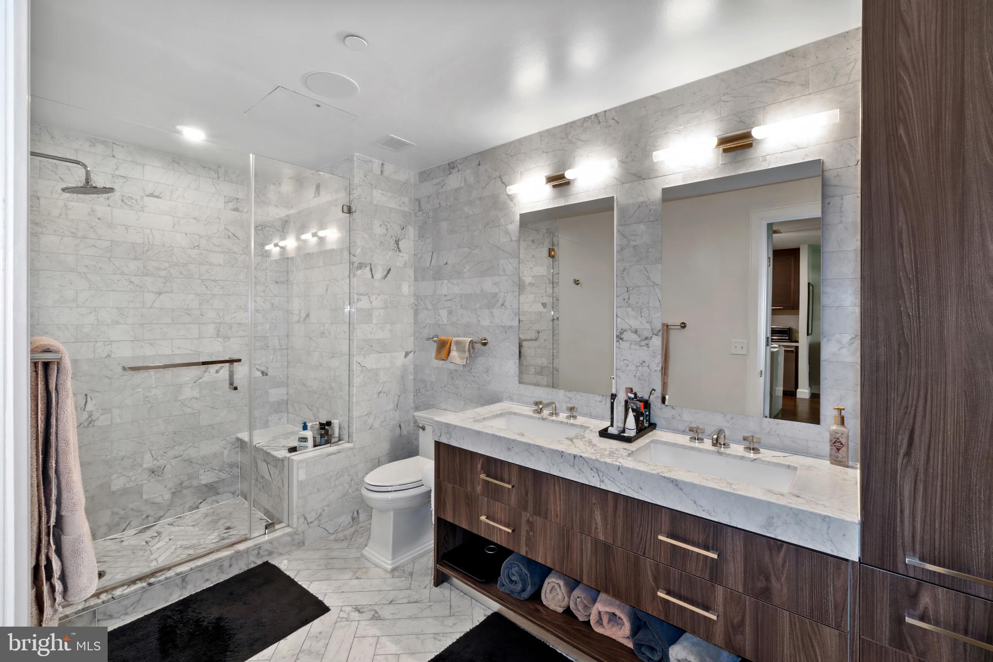 HARBOR EAST - Residential