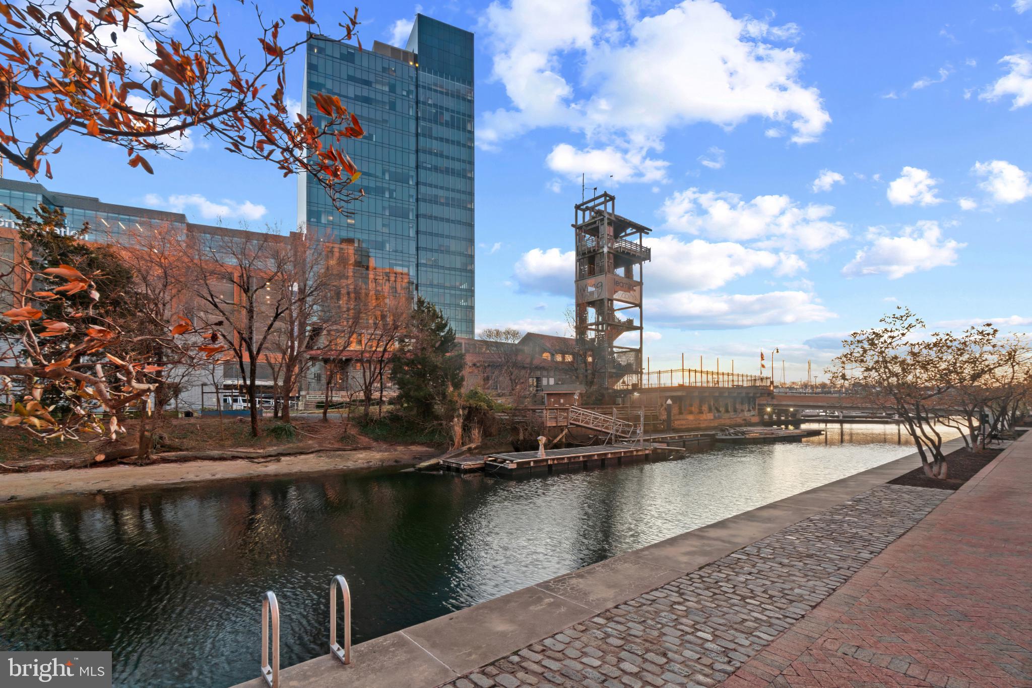 HARBOR EAST - Residential