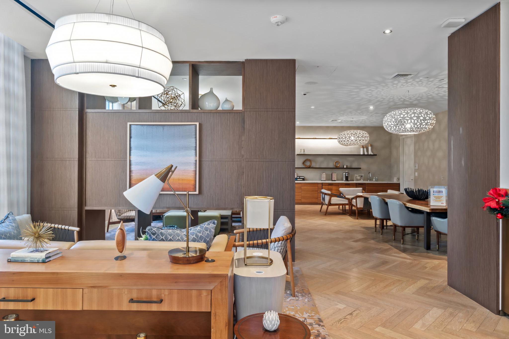 HARBOR EAST - Residential