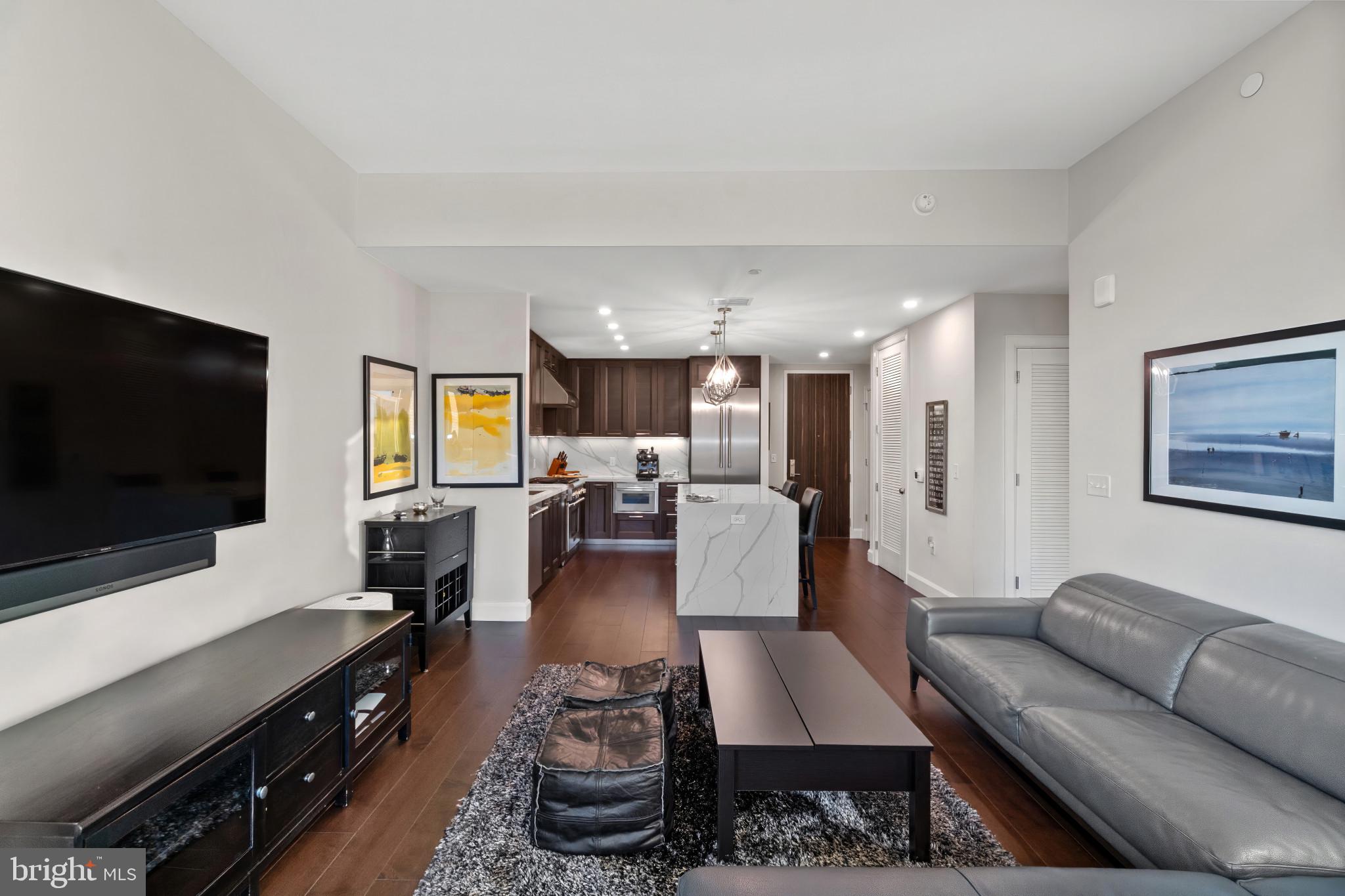 HARBOR EAST - Residential