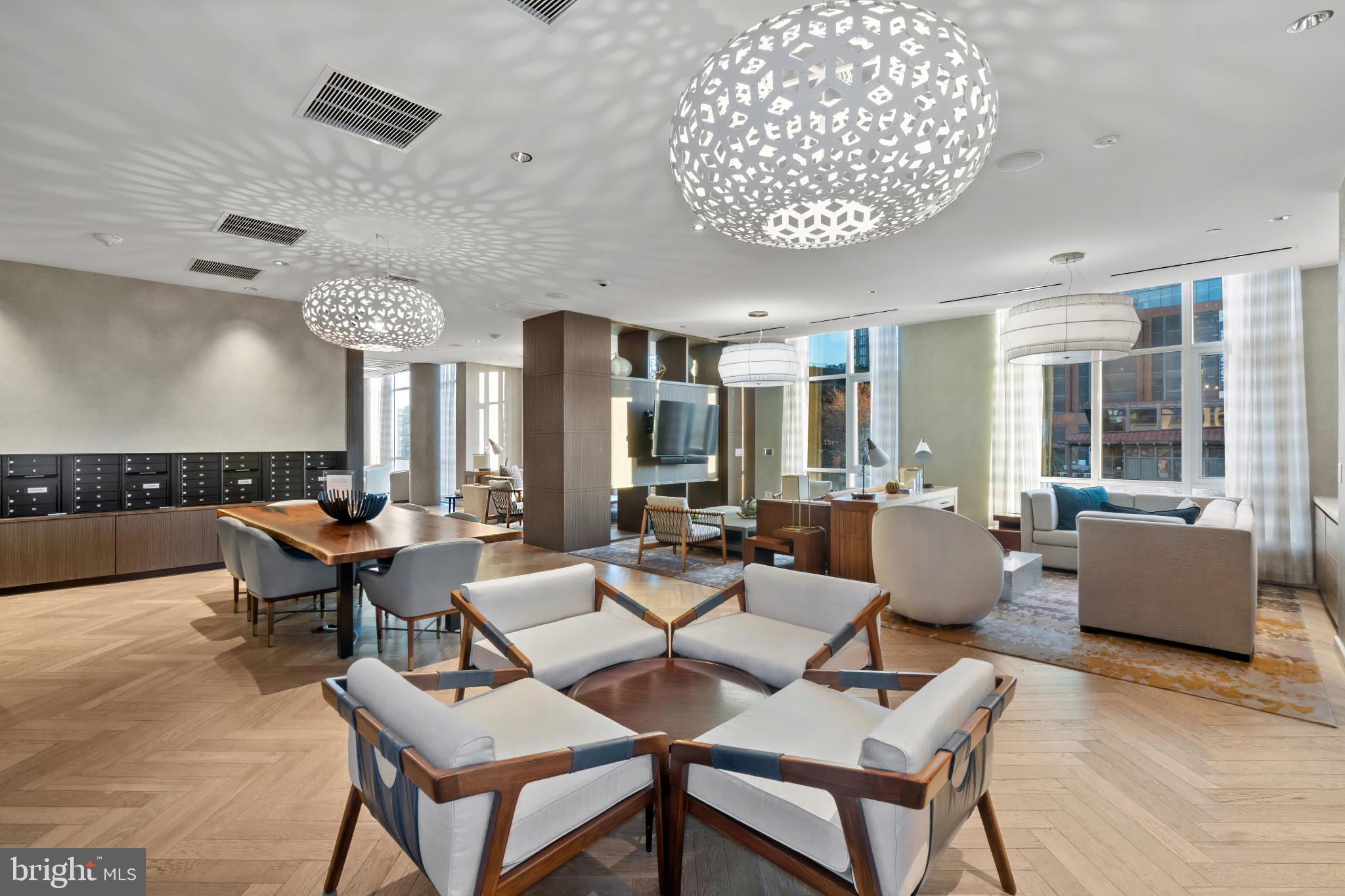 HARBOR EAST - Residential