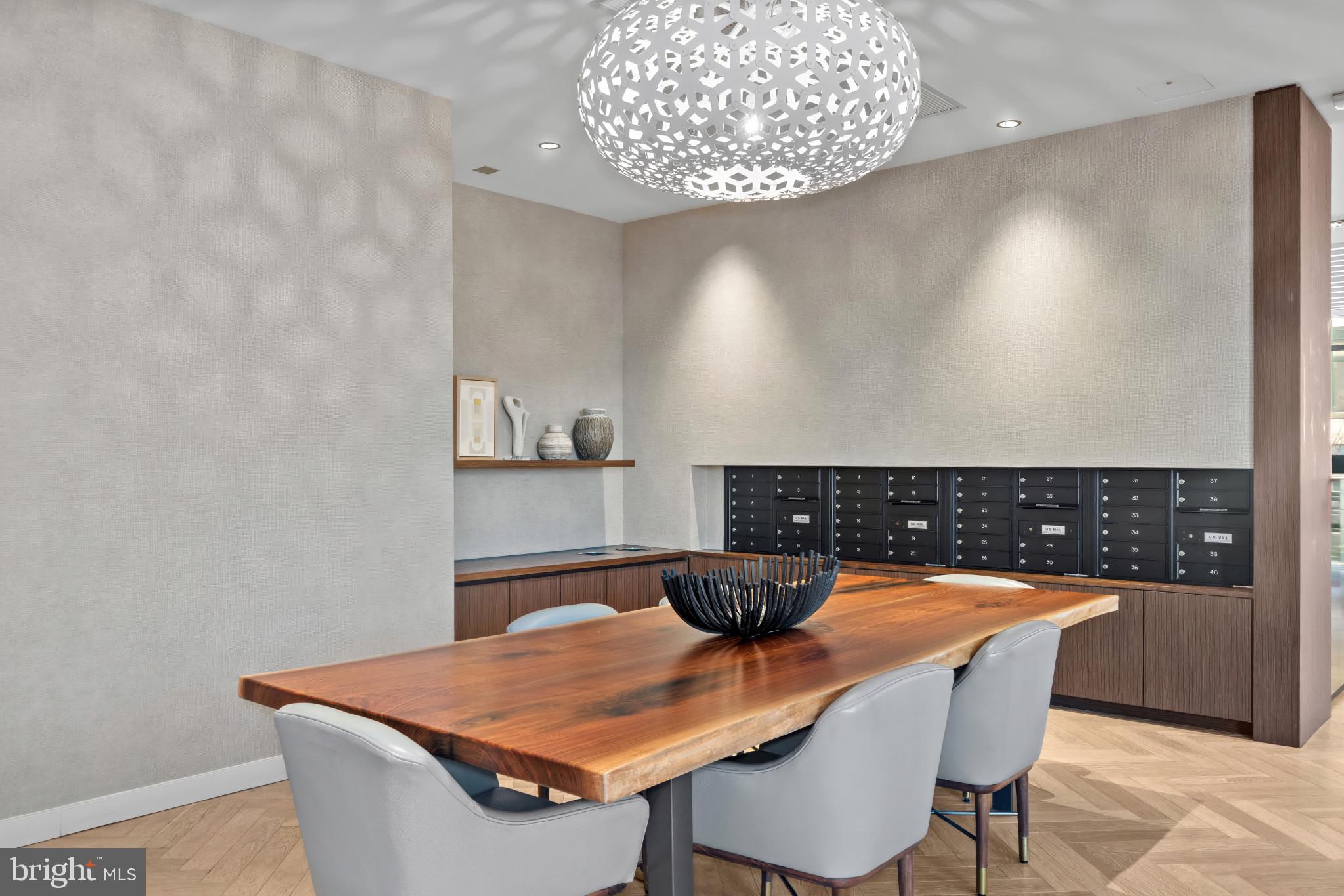 HARBOR EAST - Residential