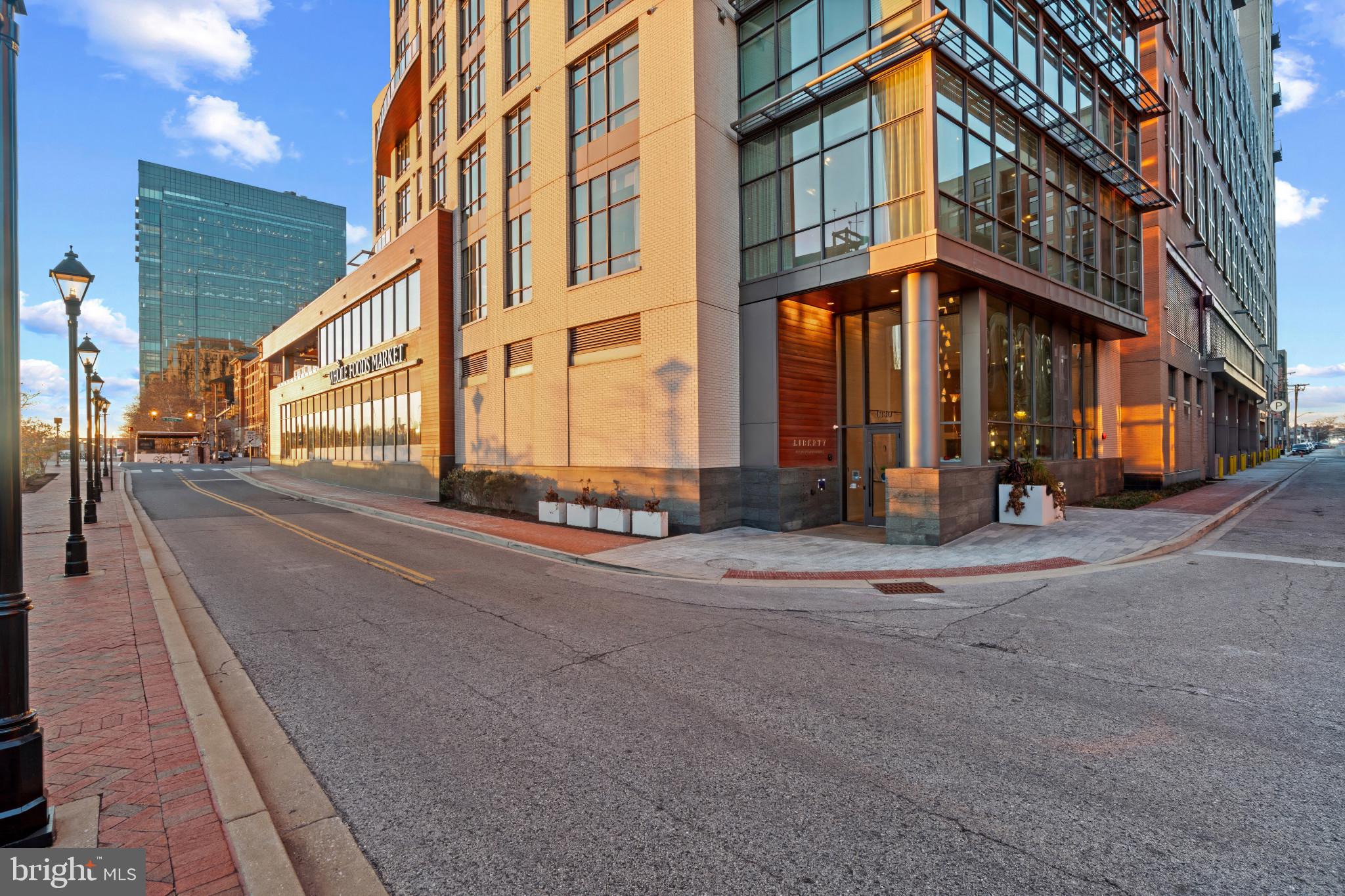 HARBOR EAST - Residential