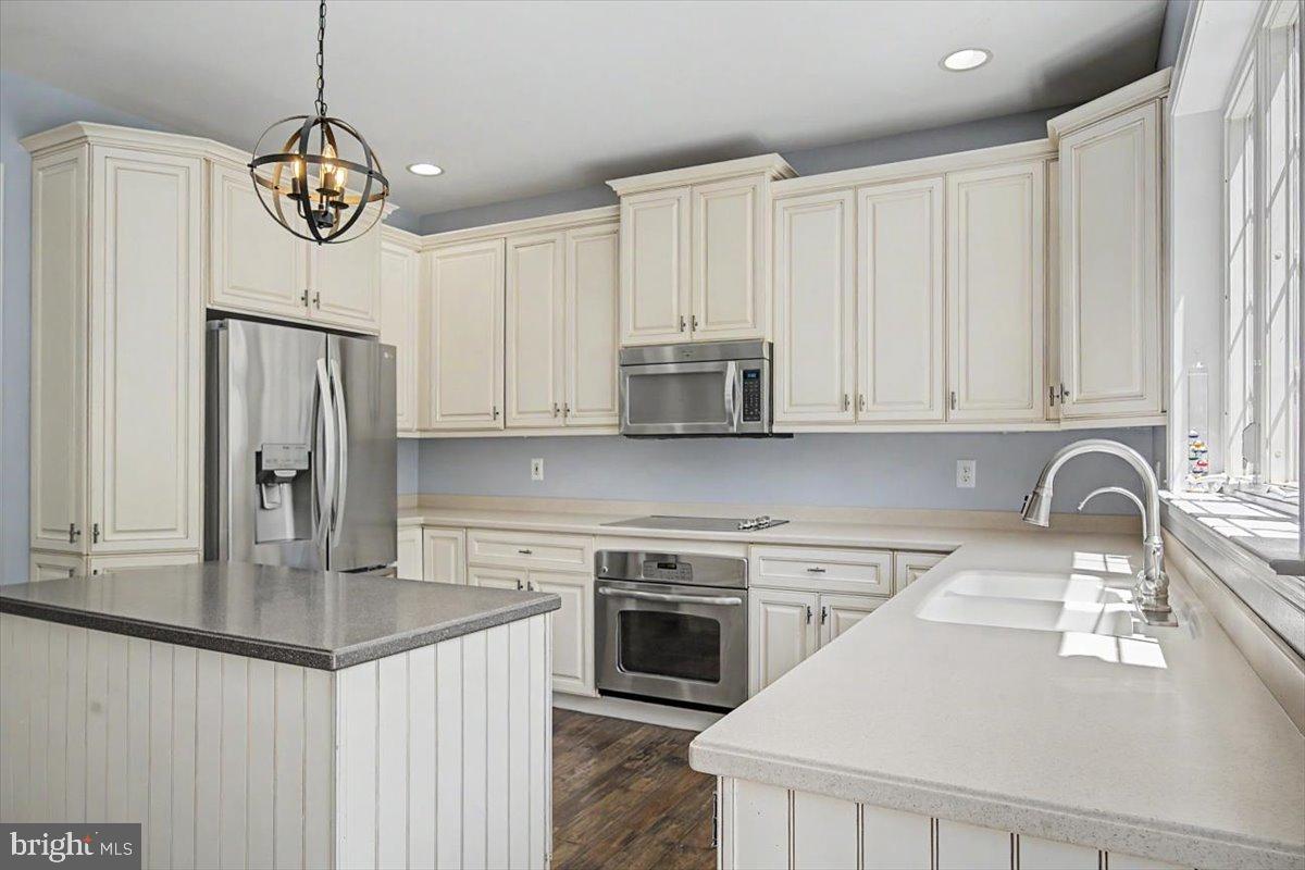 MEADOWCROFT - Residential