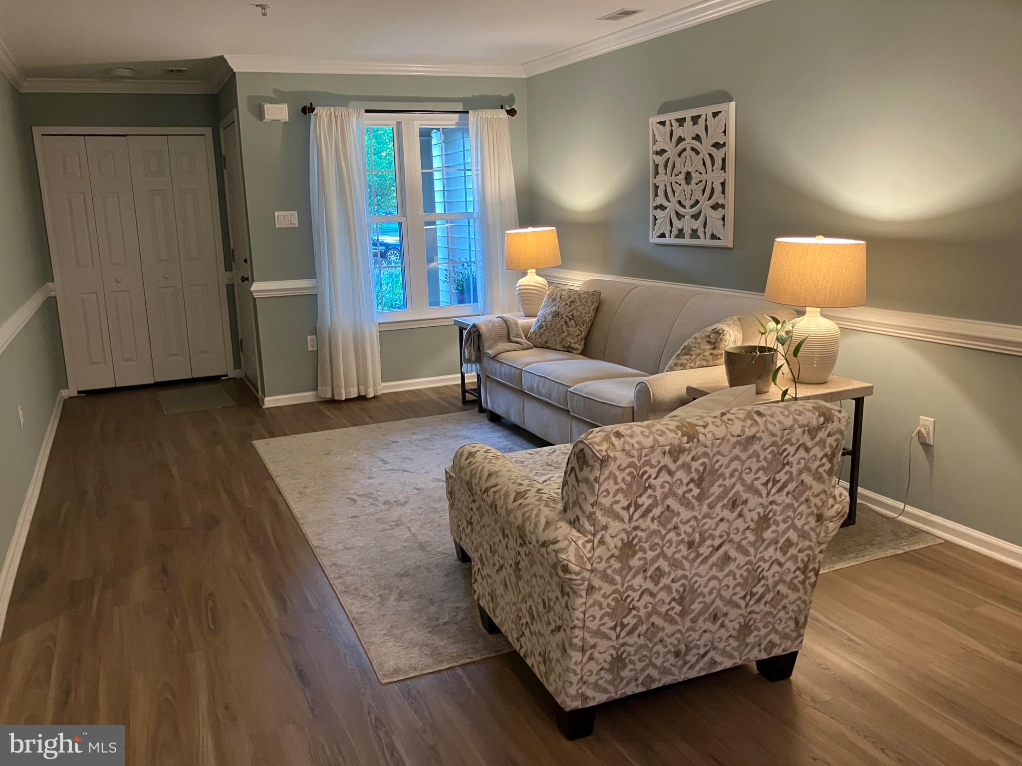 COUNTRY CROSSING - Residential