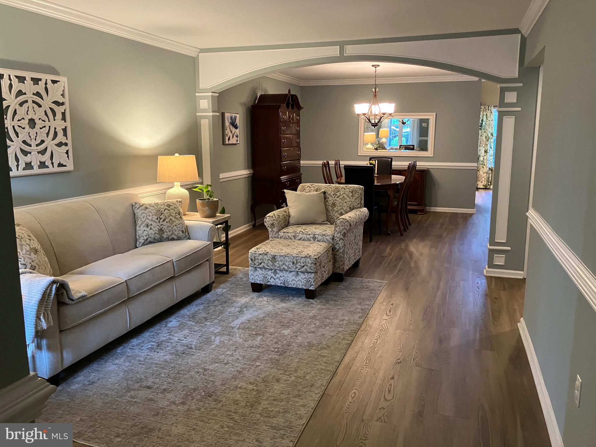 COUNTRY CROSSING - Residential