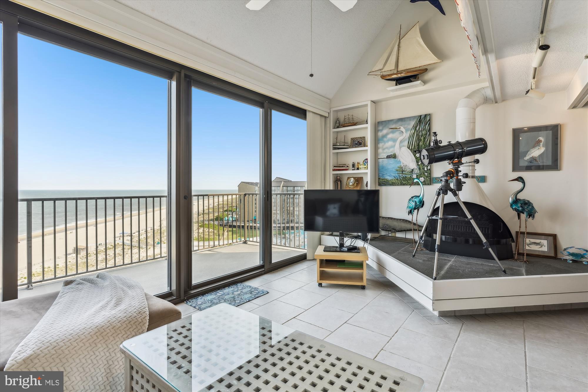 SEA COLONY EAST - Residential