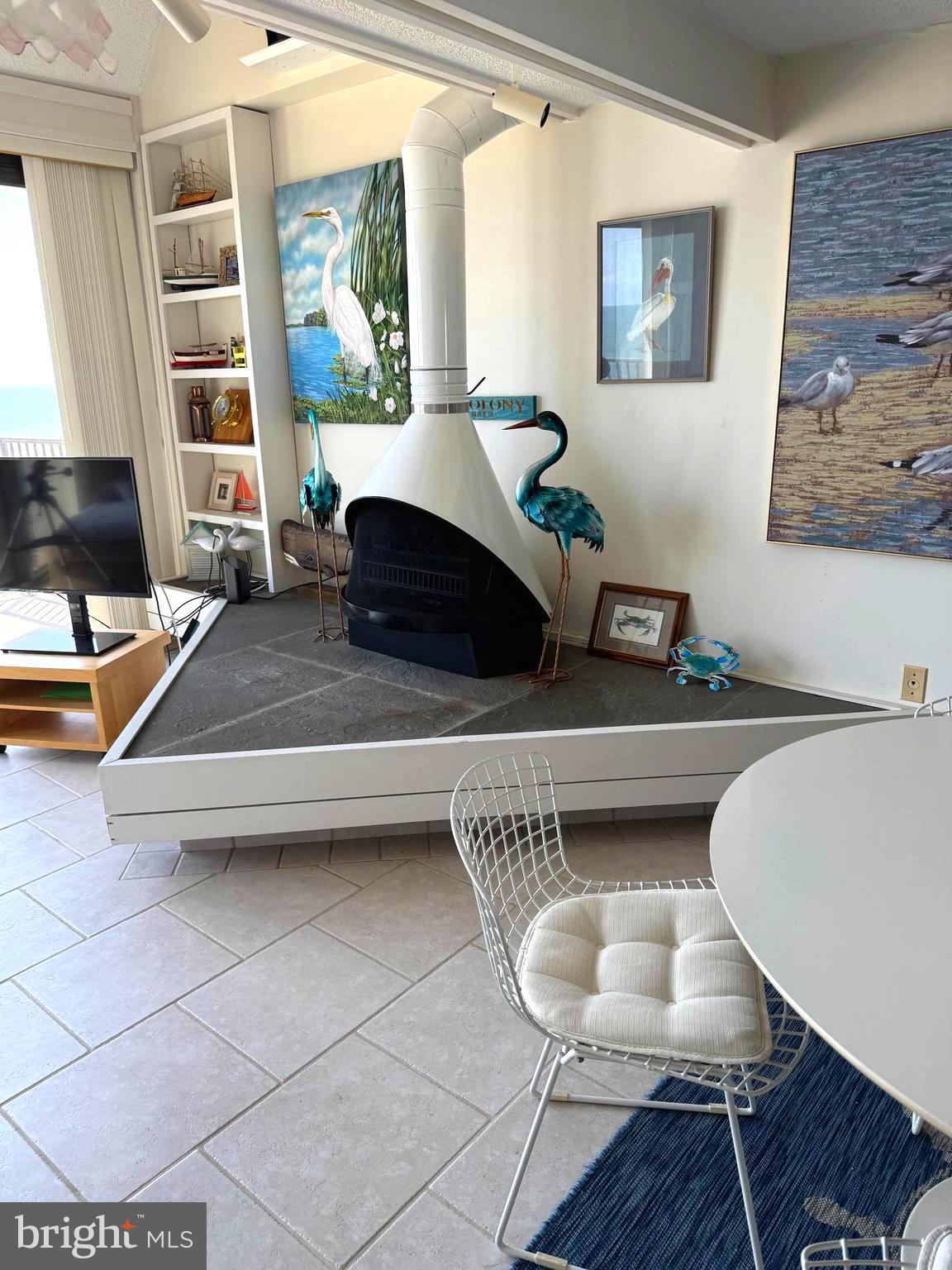 SEA COLONY EAST - Residential