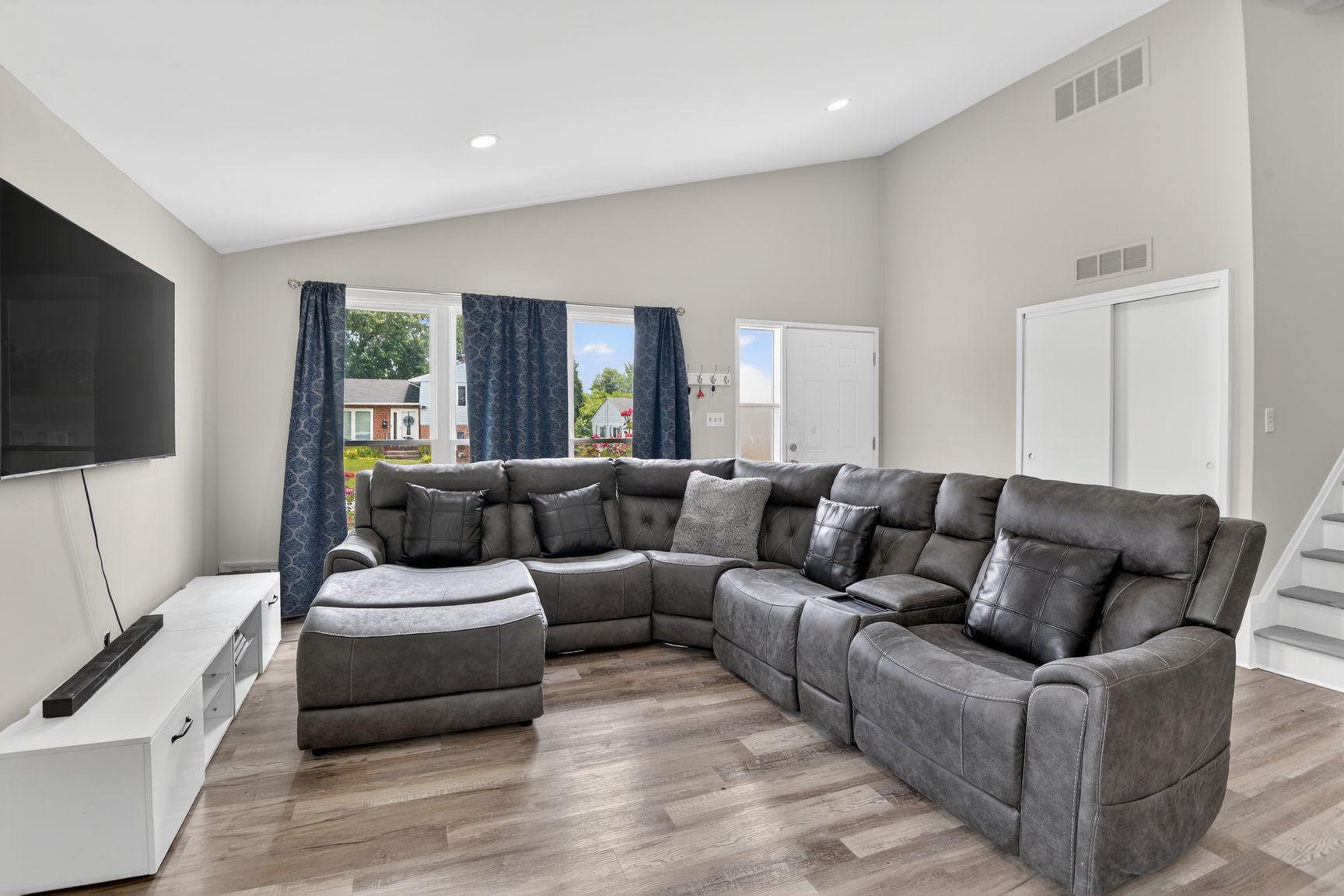MILFORD RIDGE - Residential