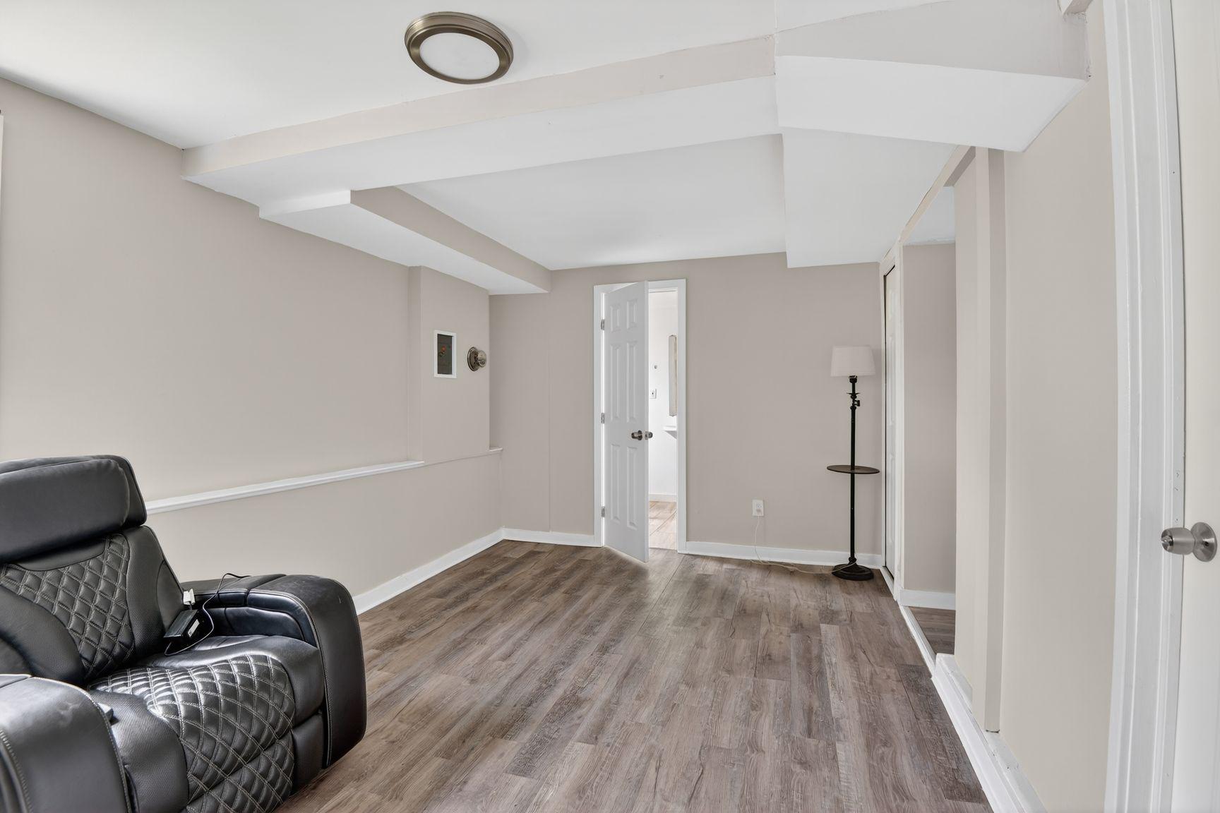 MILFORD RIDGE - Residential