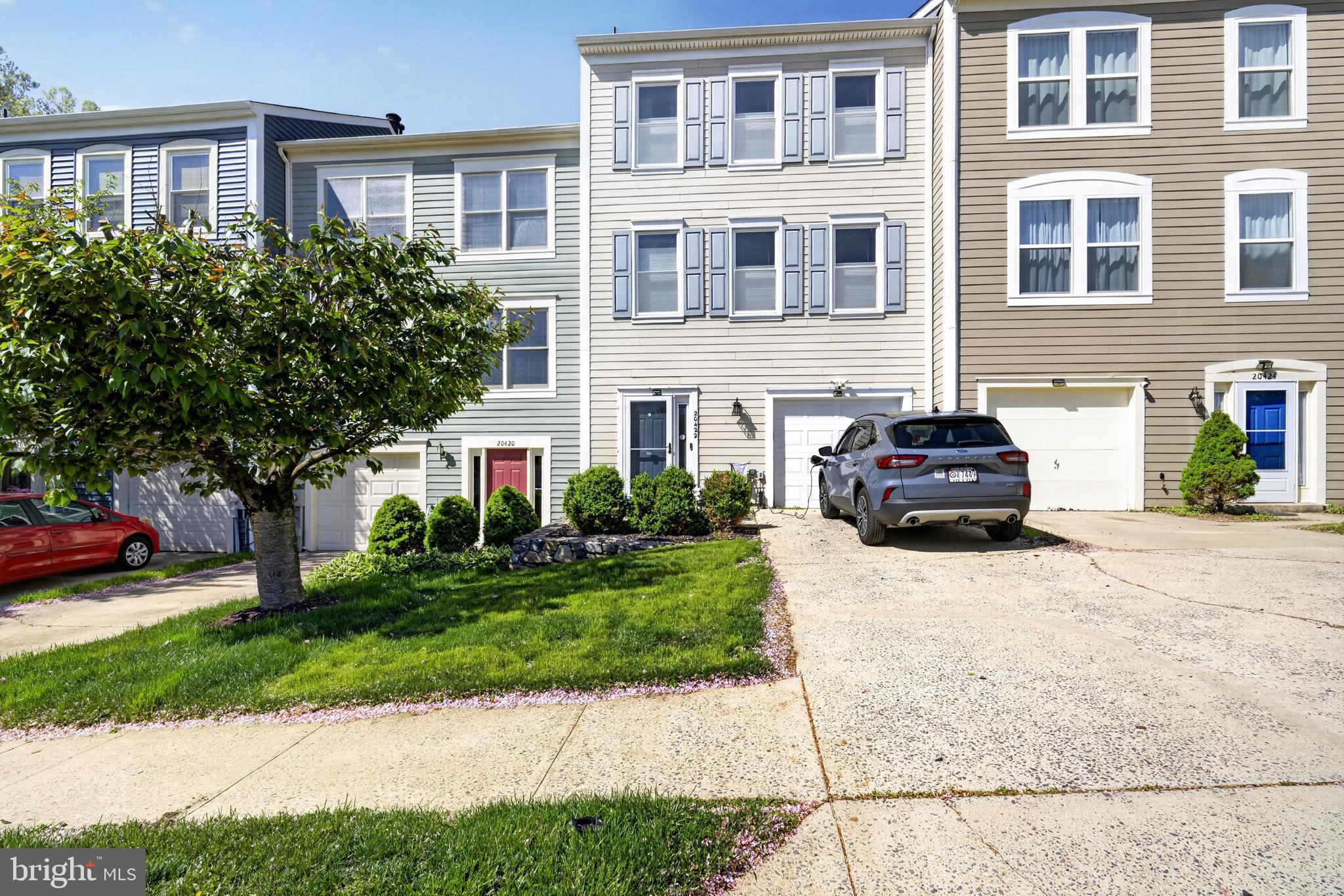 Townhome located in Germantown featuring 3 bedrooms and 2.5 baths with an open floor plan. The main level offers convenient entry from the lower level, providing flexible living space and layout options.

The home includes a rear deck and backyard area. Interior offers an opportunity for updates and personalization.

Community amenities include a pool and additional recreational features. Conveniently located near shopping, dining, and major commuter routes.