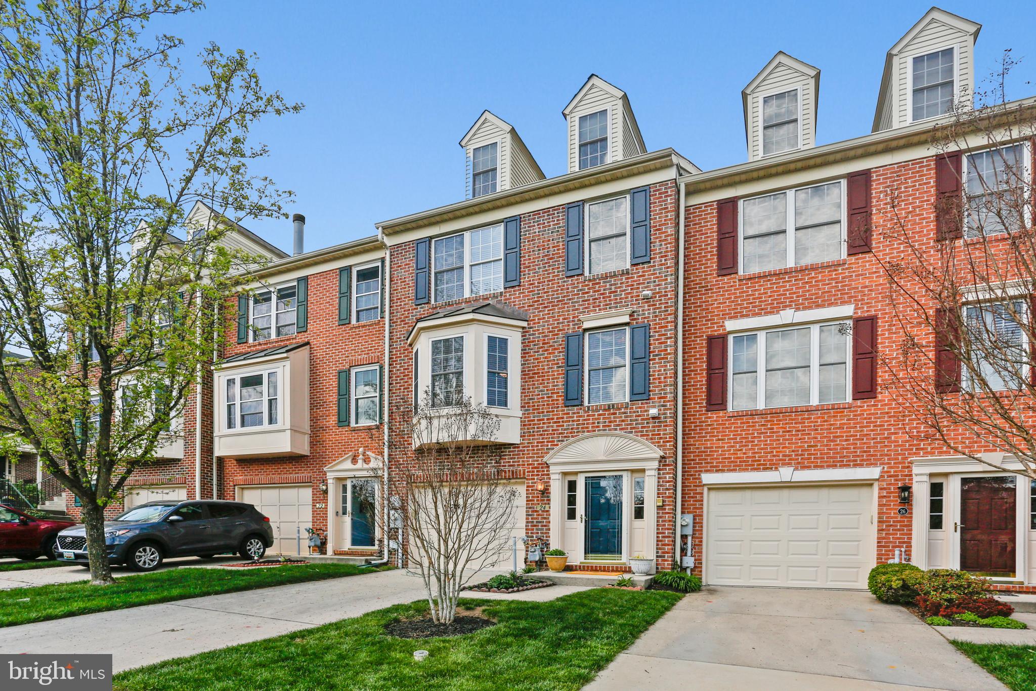 HUNTERS RUN - Residential