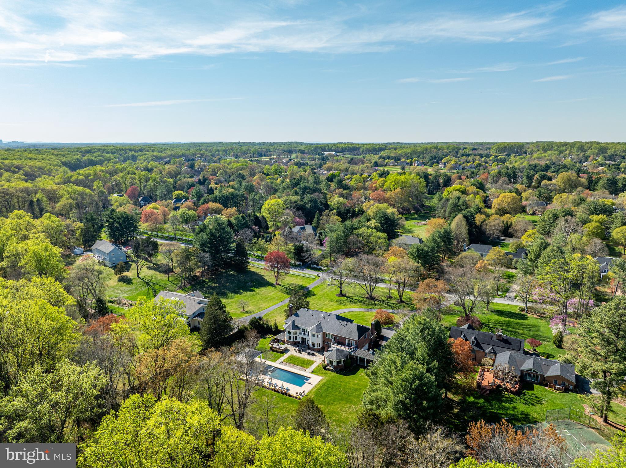 POTOMAC OUTSIDE - Residential