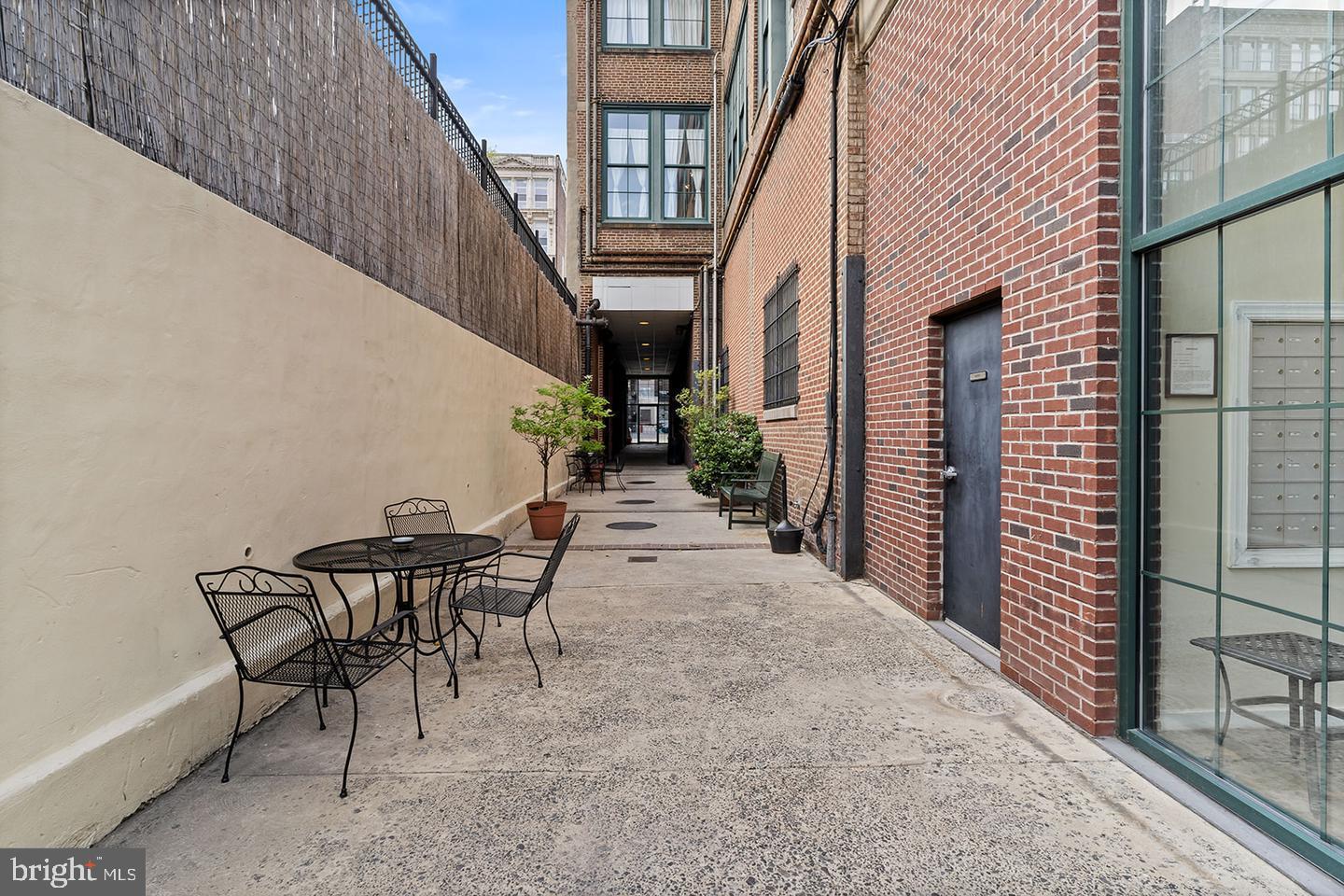CHINATOWN - Residential