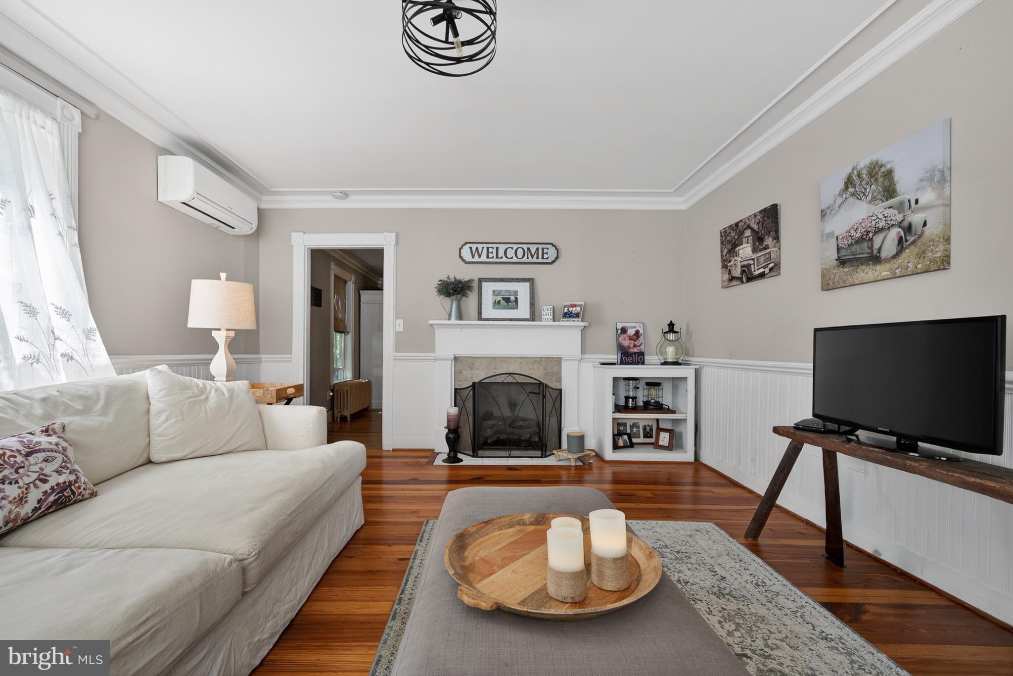 ROUND HILL - Residential