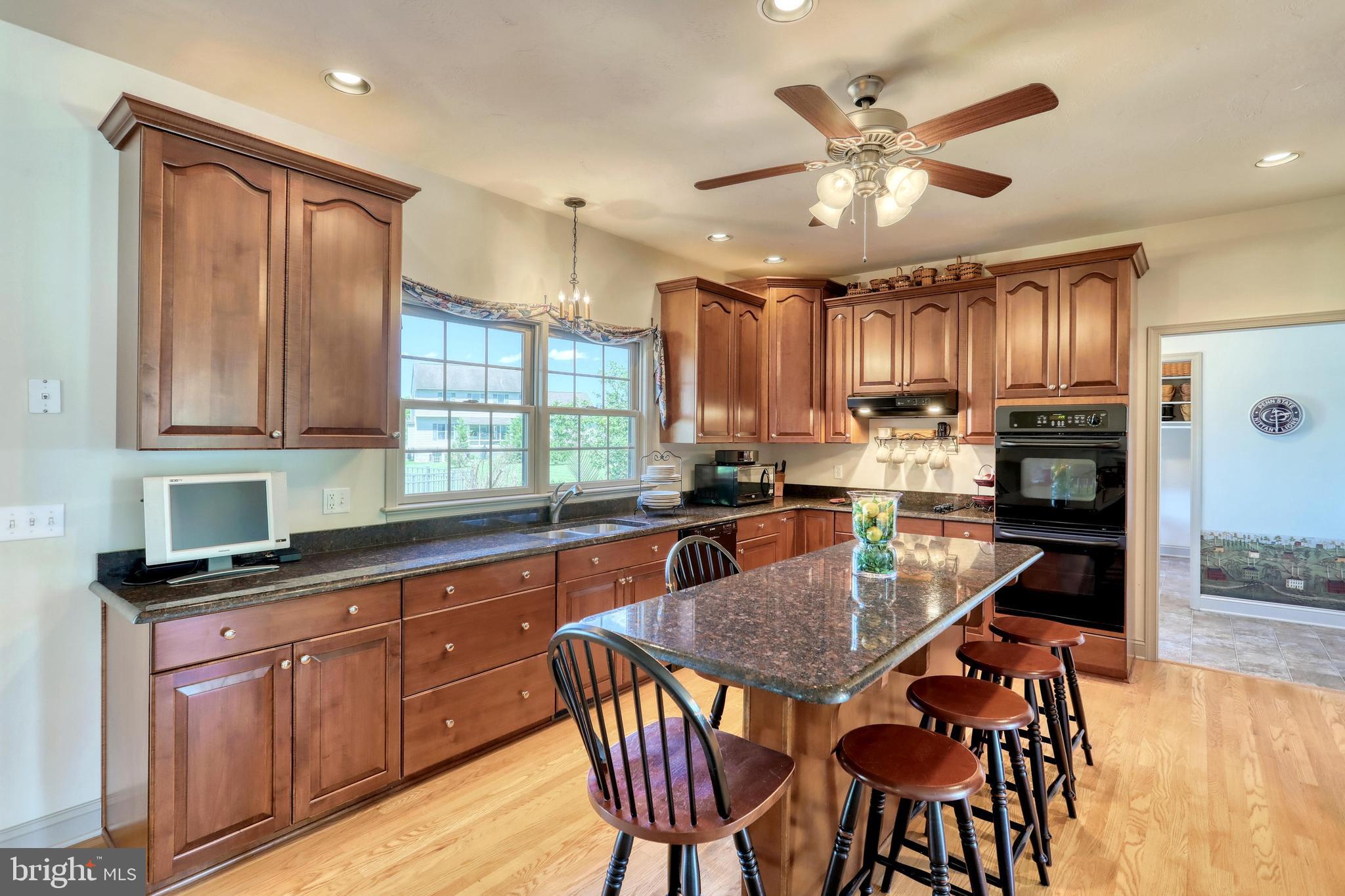LEXINGTON ESTATES - Residential