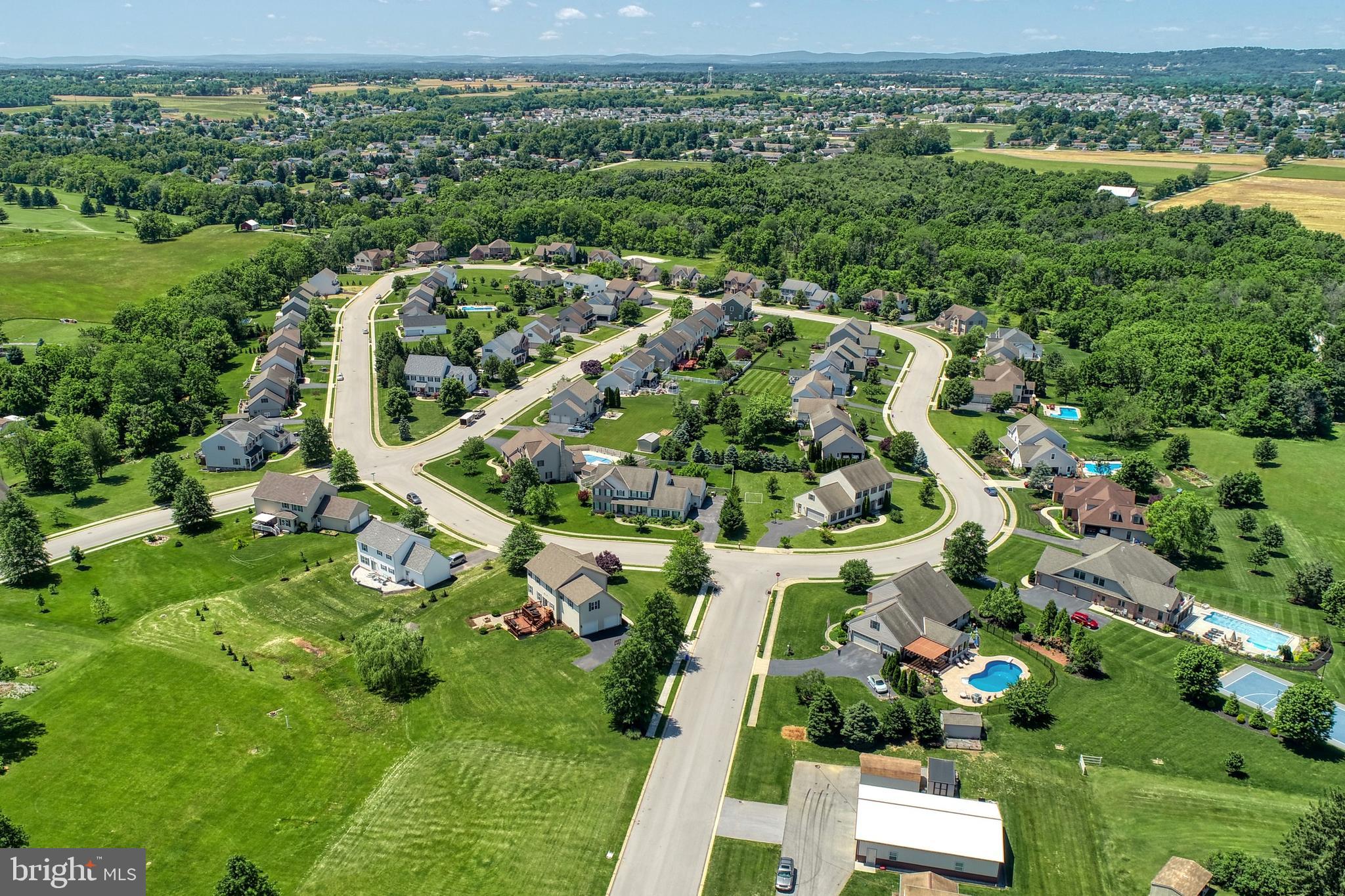 LEXINGTON ESTATES - Residential