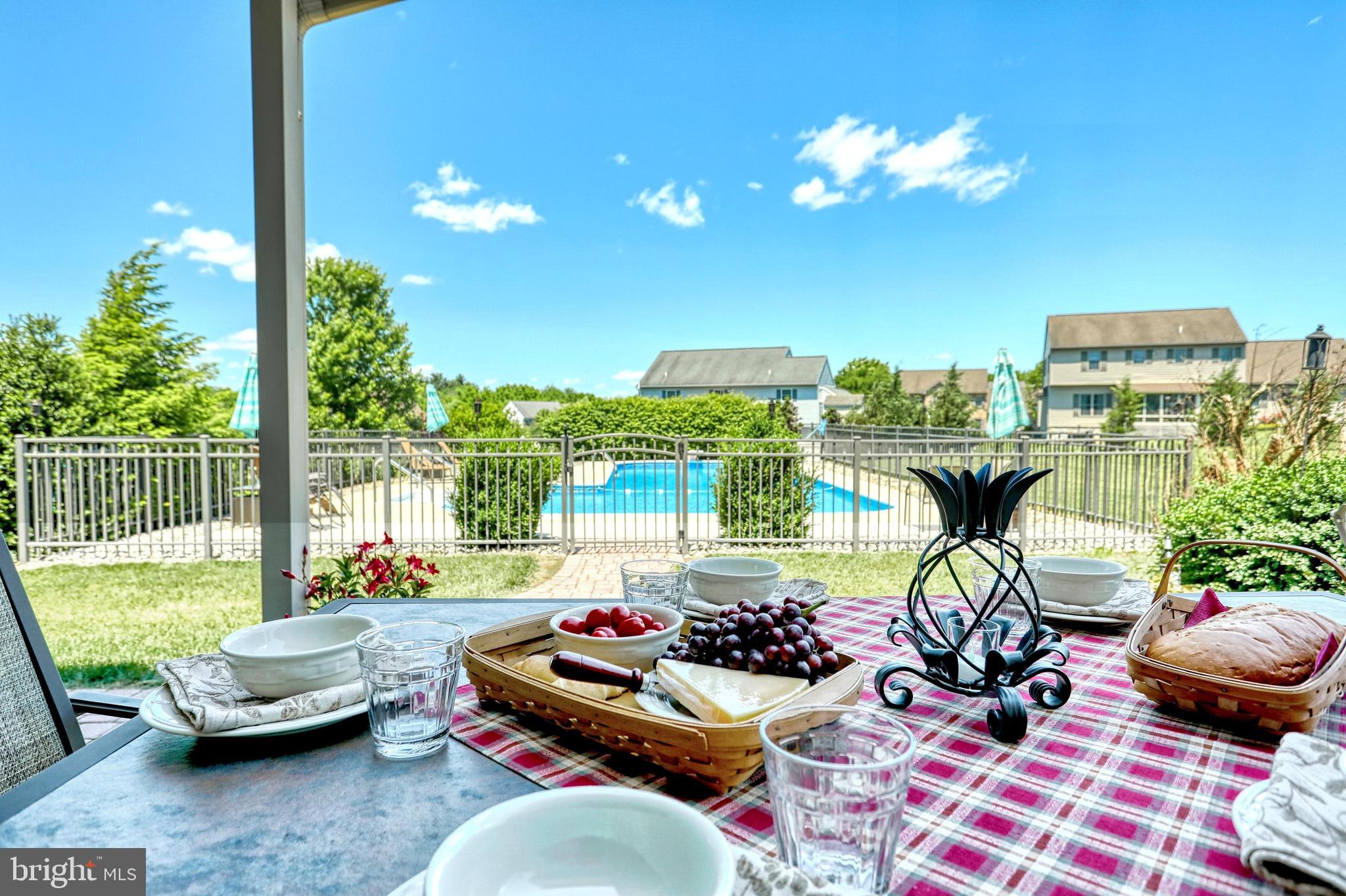 LEXINGTON ESTATES - Residential